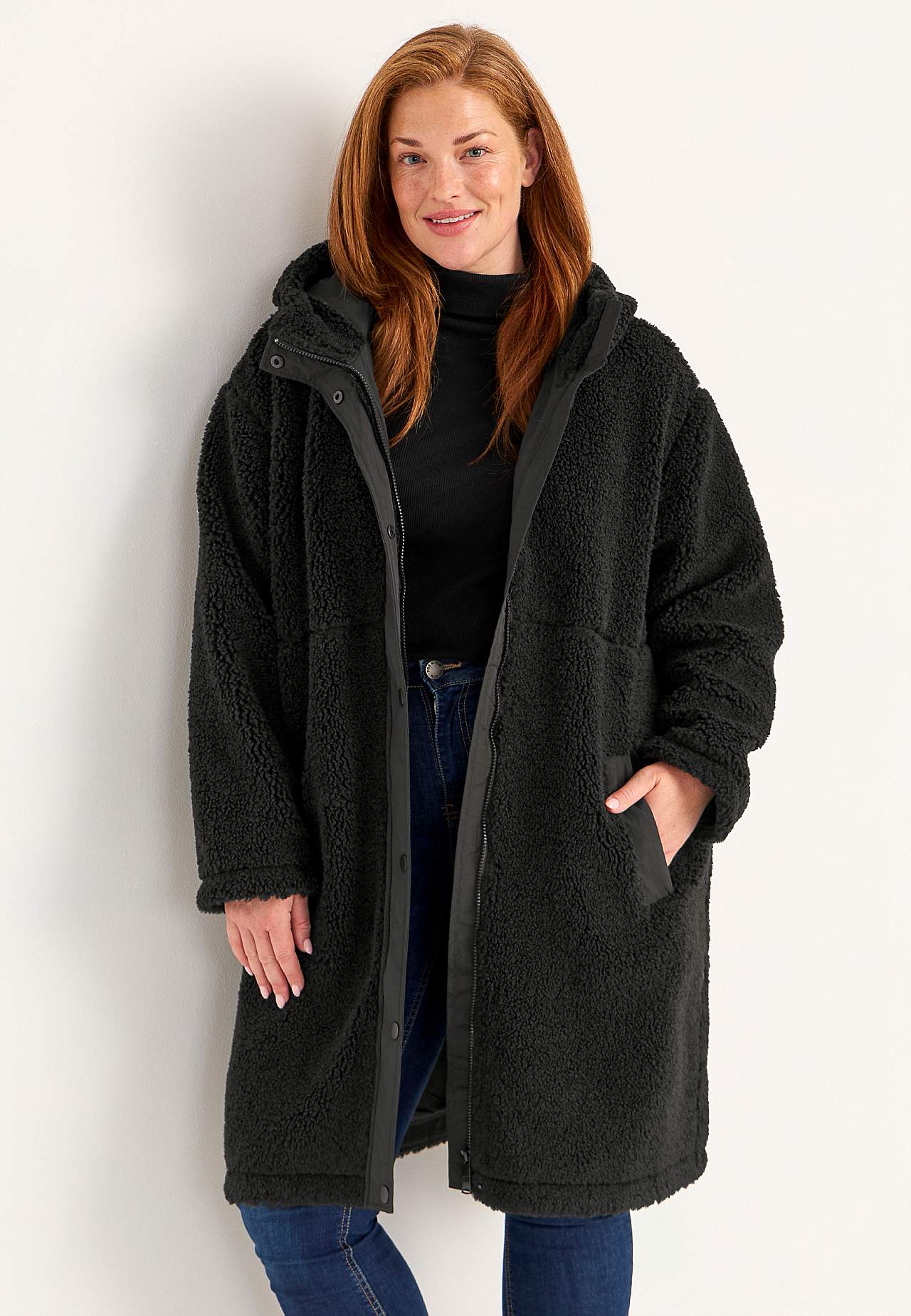 Pile jacket with hood