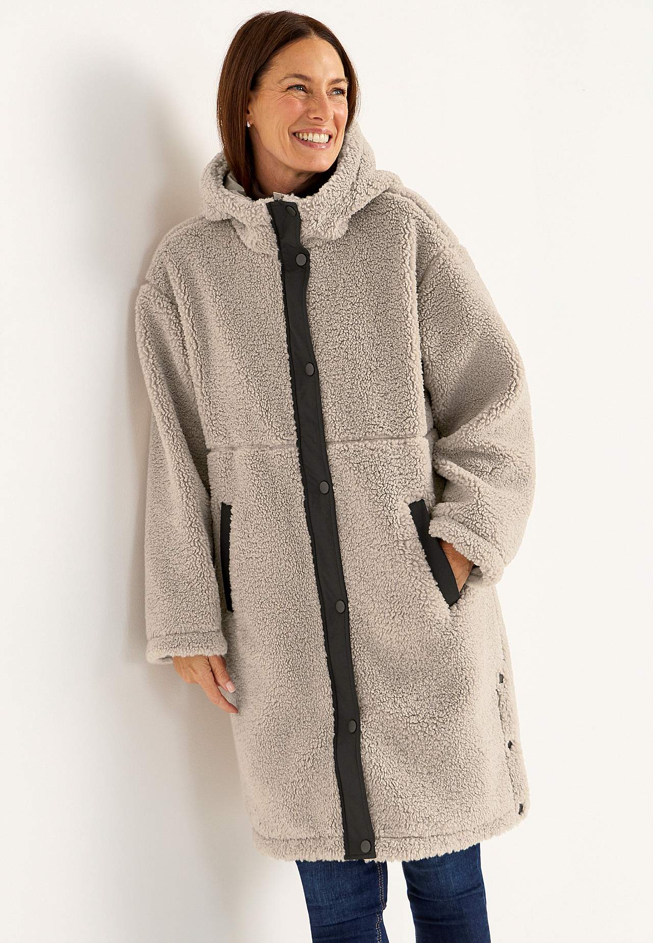 Pile jacket with hood