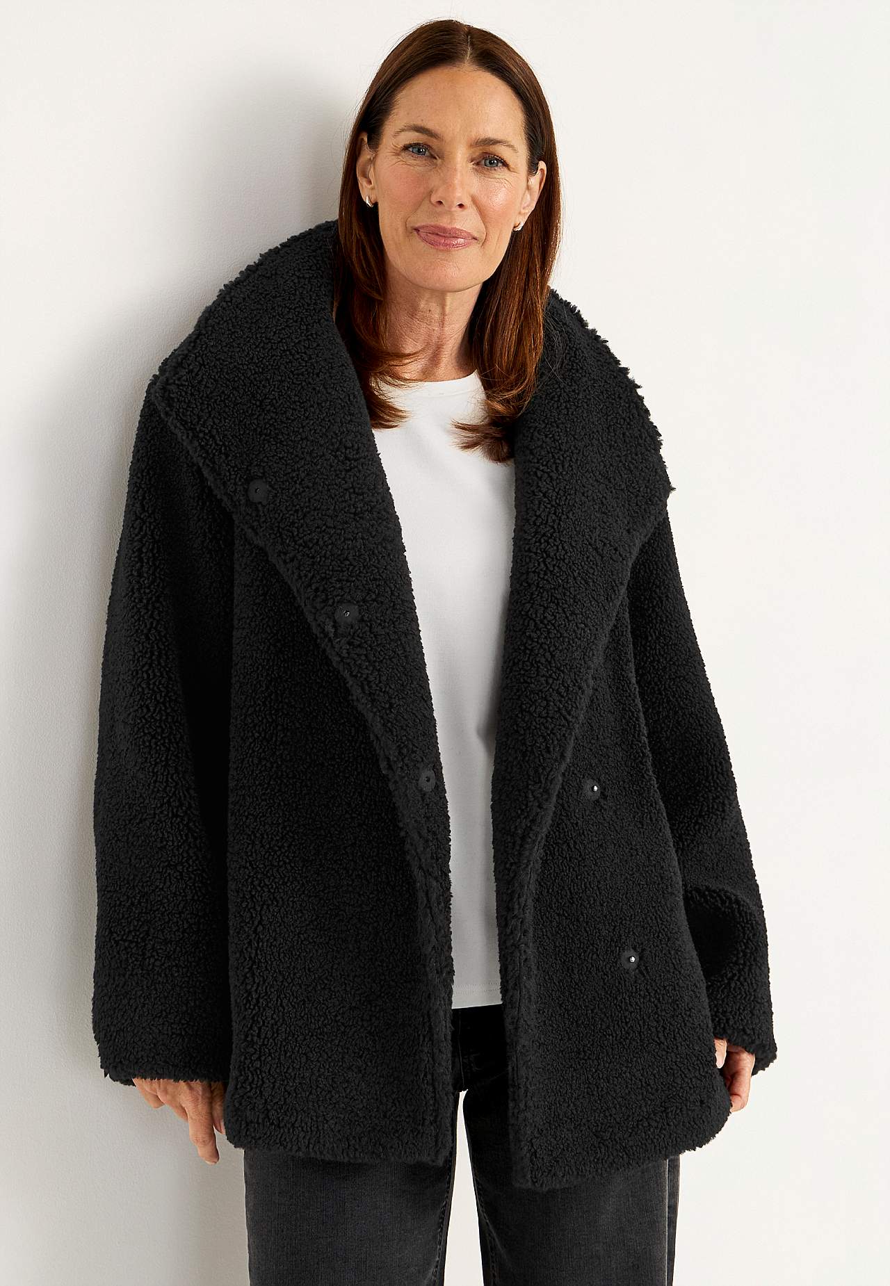 Pile jacket with stand-up collar