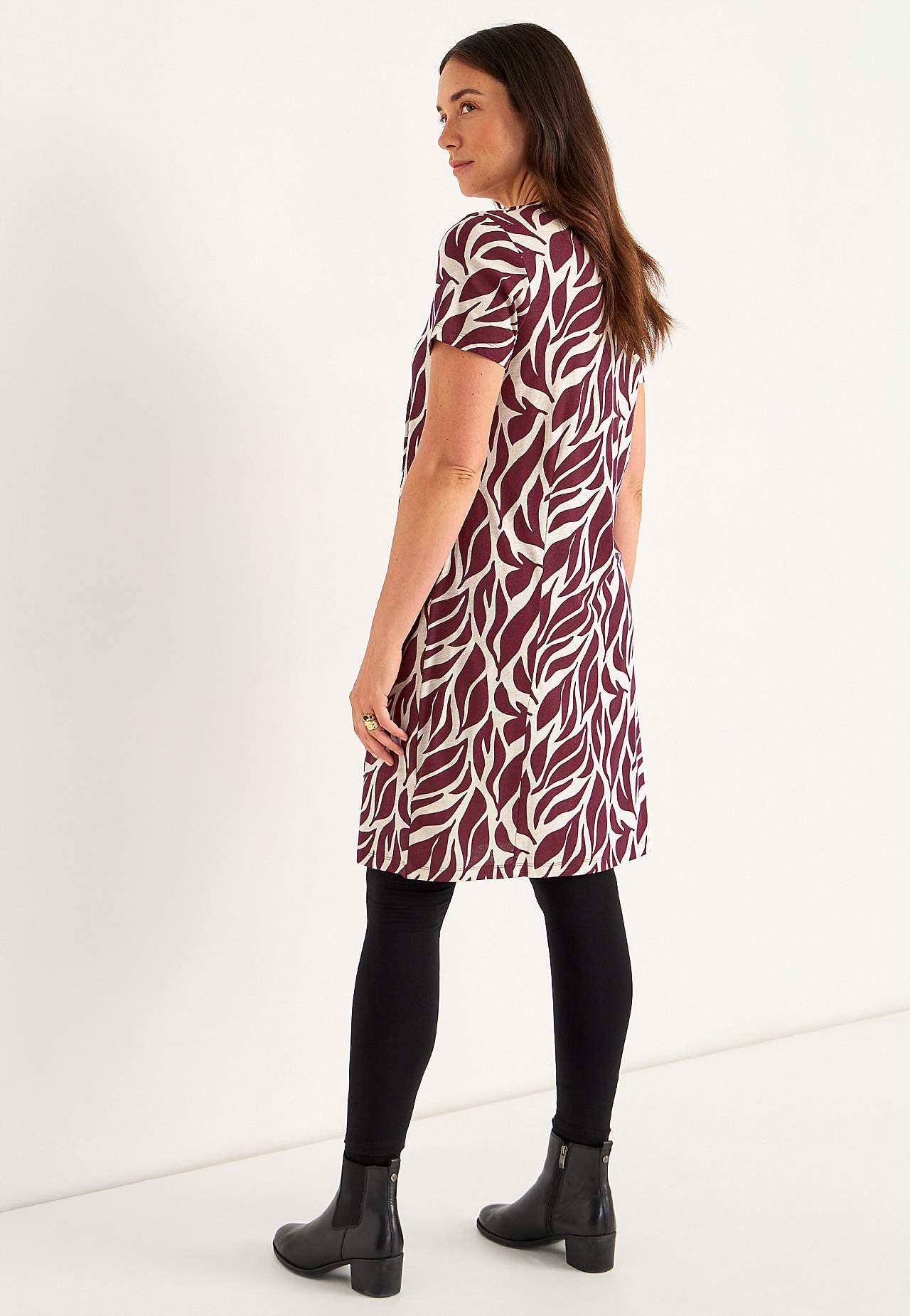 Jersey dress with pockets