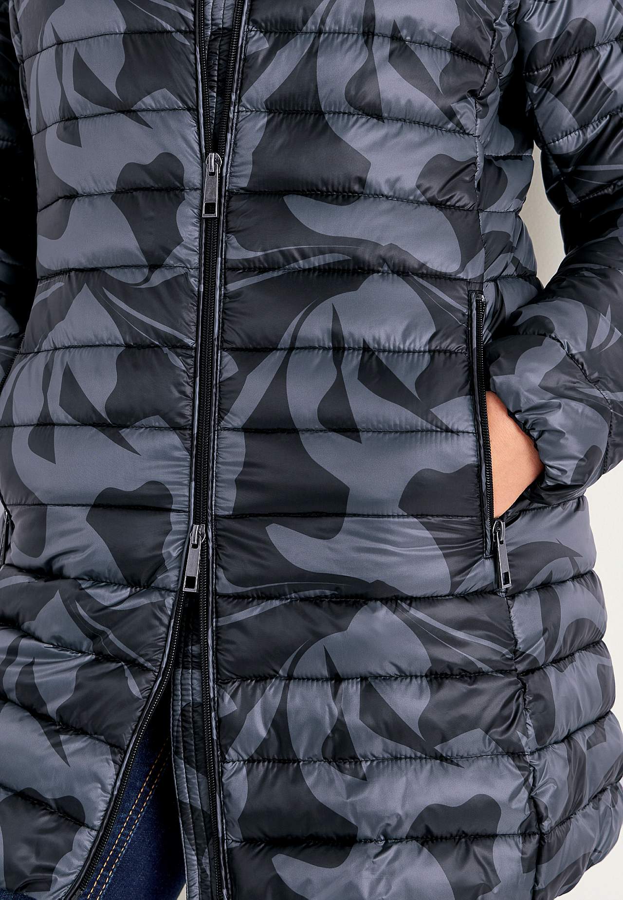 Quilted, patterned lightweight jacket