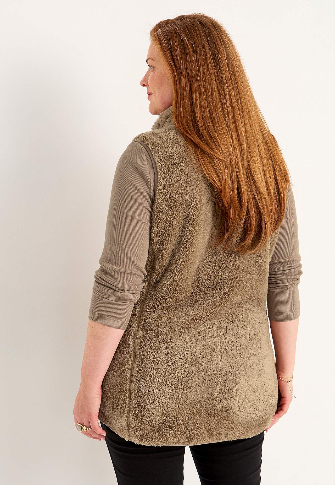 Fleece vest with pockets
