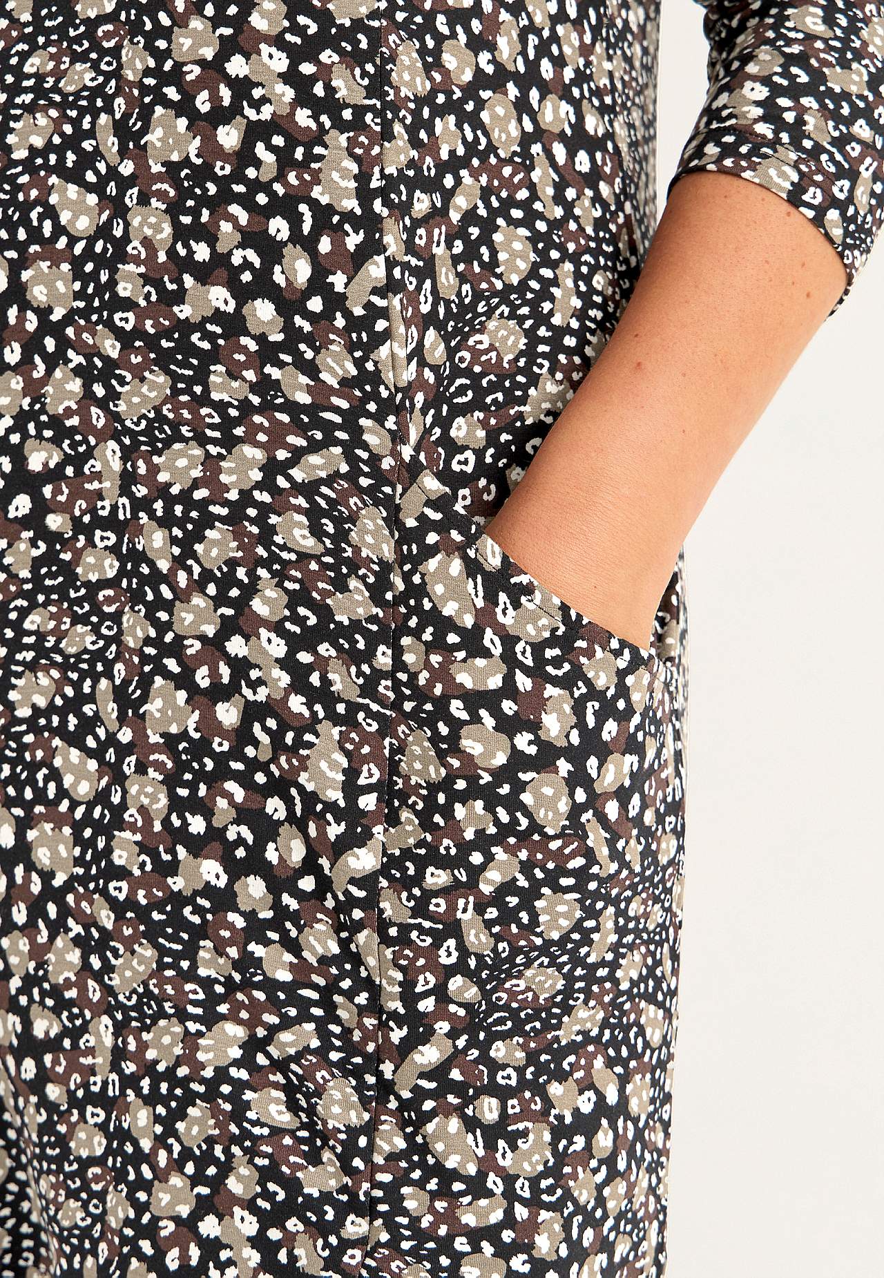 Patterned jersey tuniq with pockets