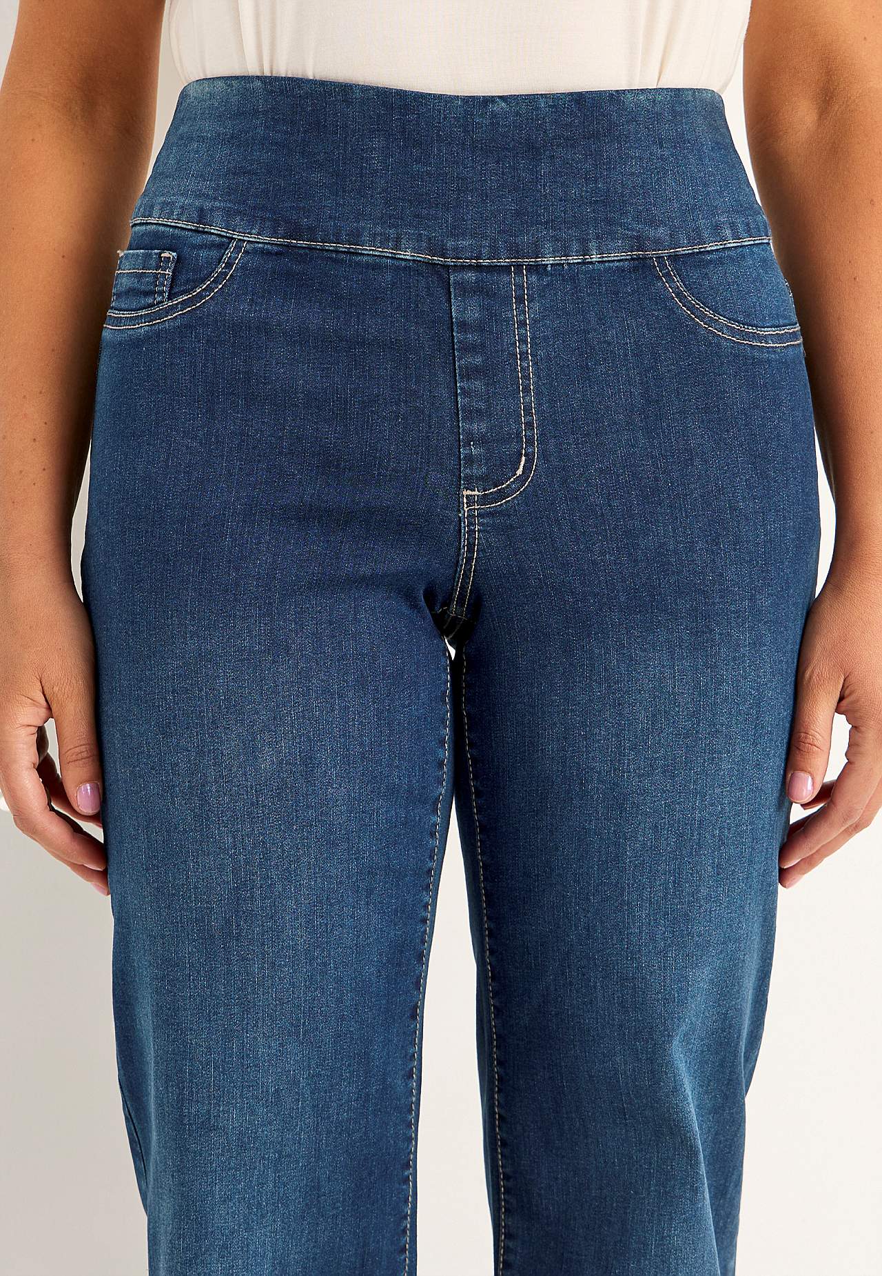 Jeans with high elasticized waist