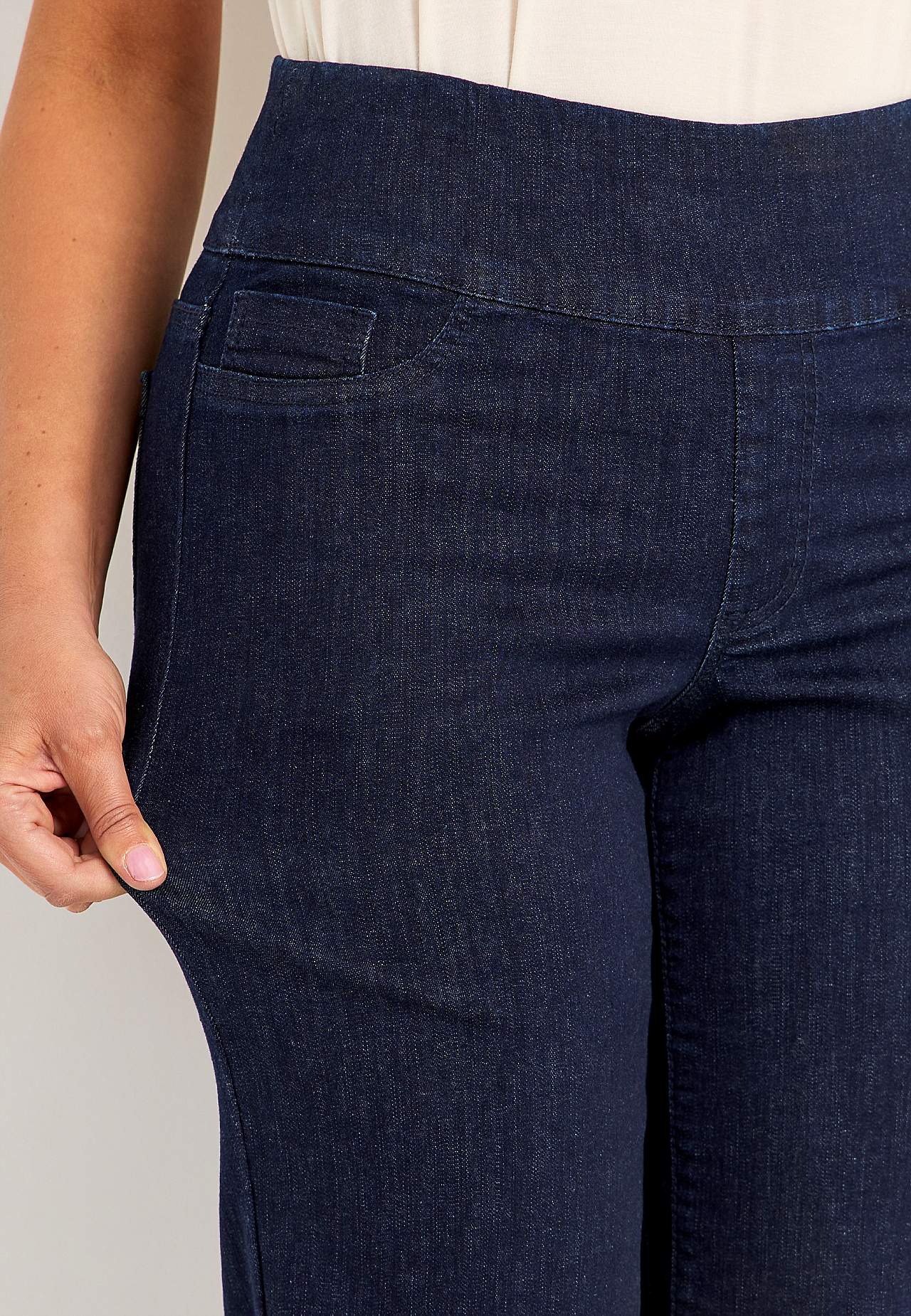 Jeans with high elasticized waist