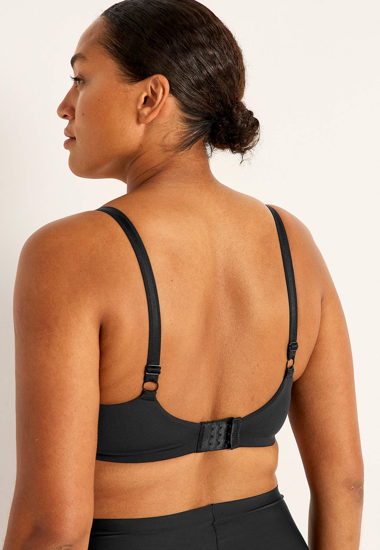 Wireless, soft soft bra