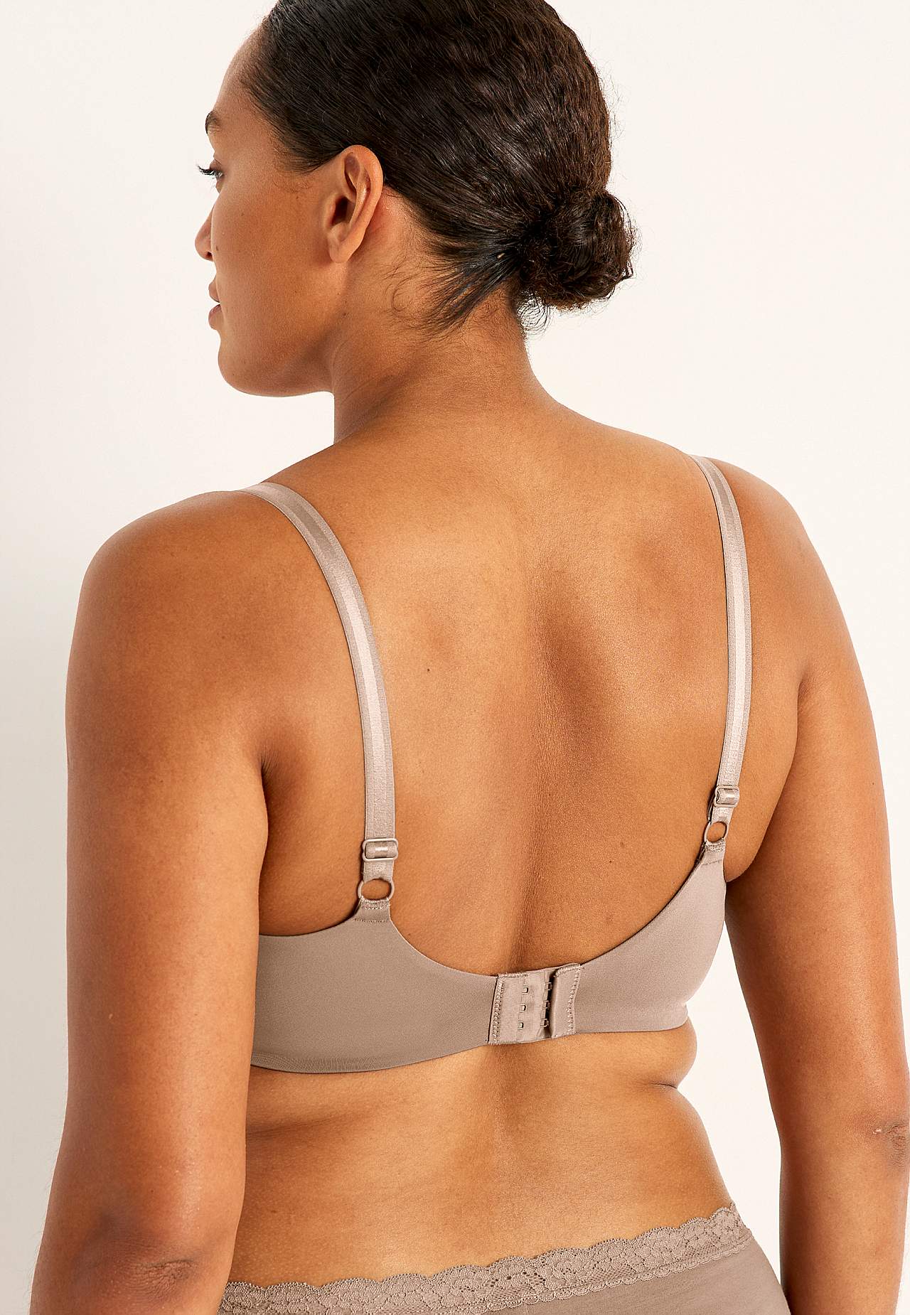 T-shirt bra