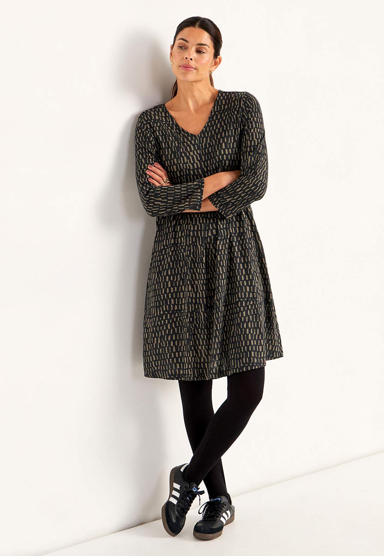 V-neck jersey dress