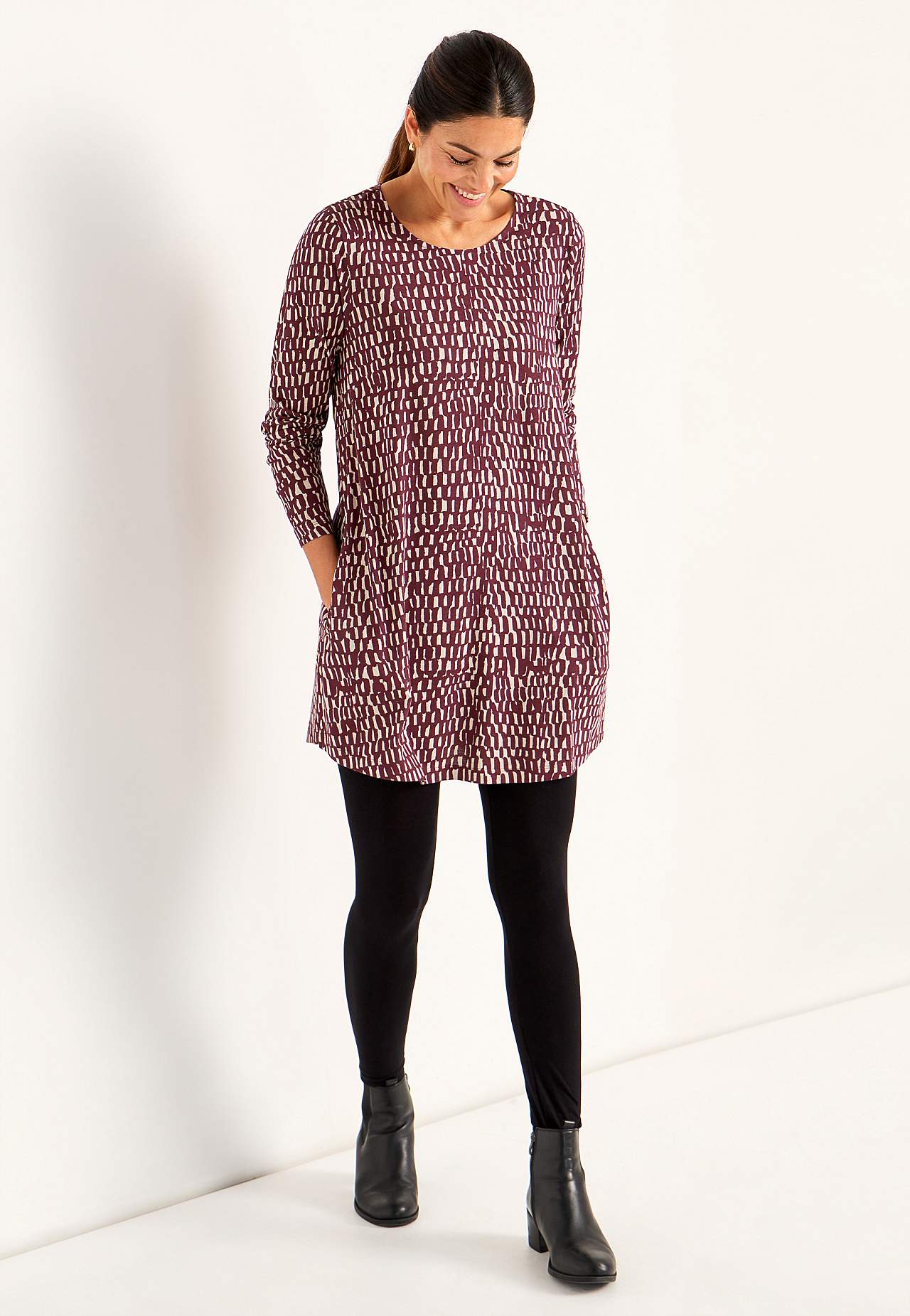 Patterned jersey tuniq with pockets