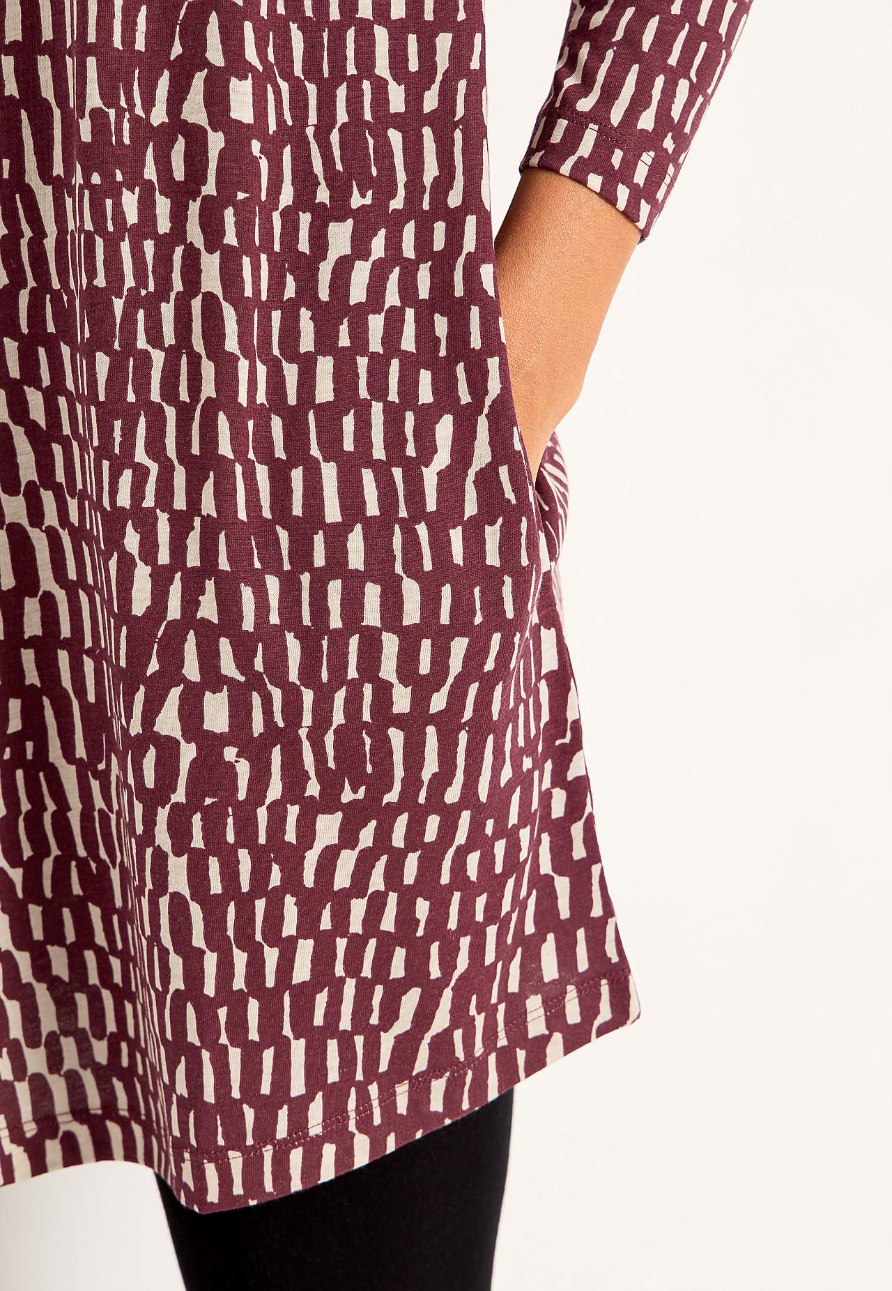 Patterned jersey tuniq with pockets