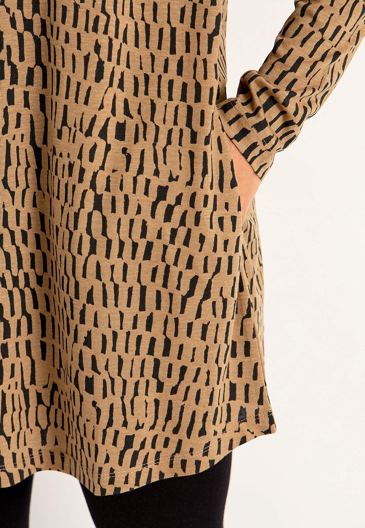 Patterned jersey tuniq with pockets