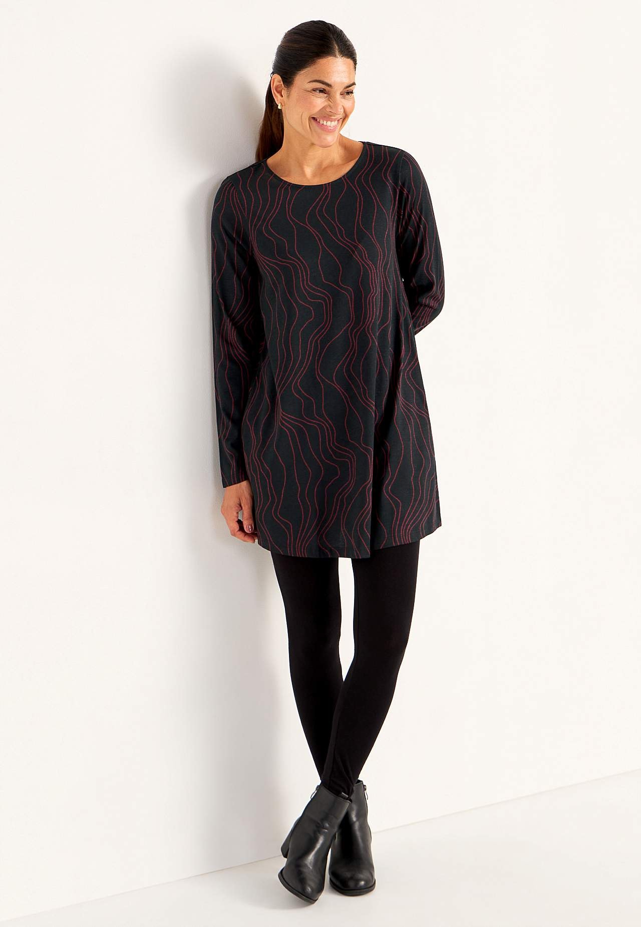 Patterned jersey tuniq with pockets