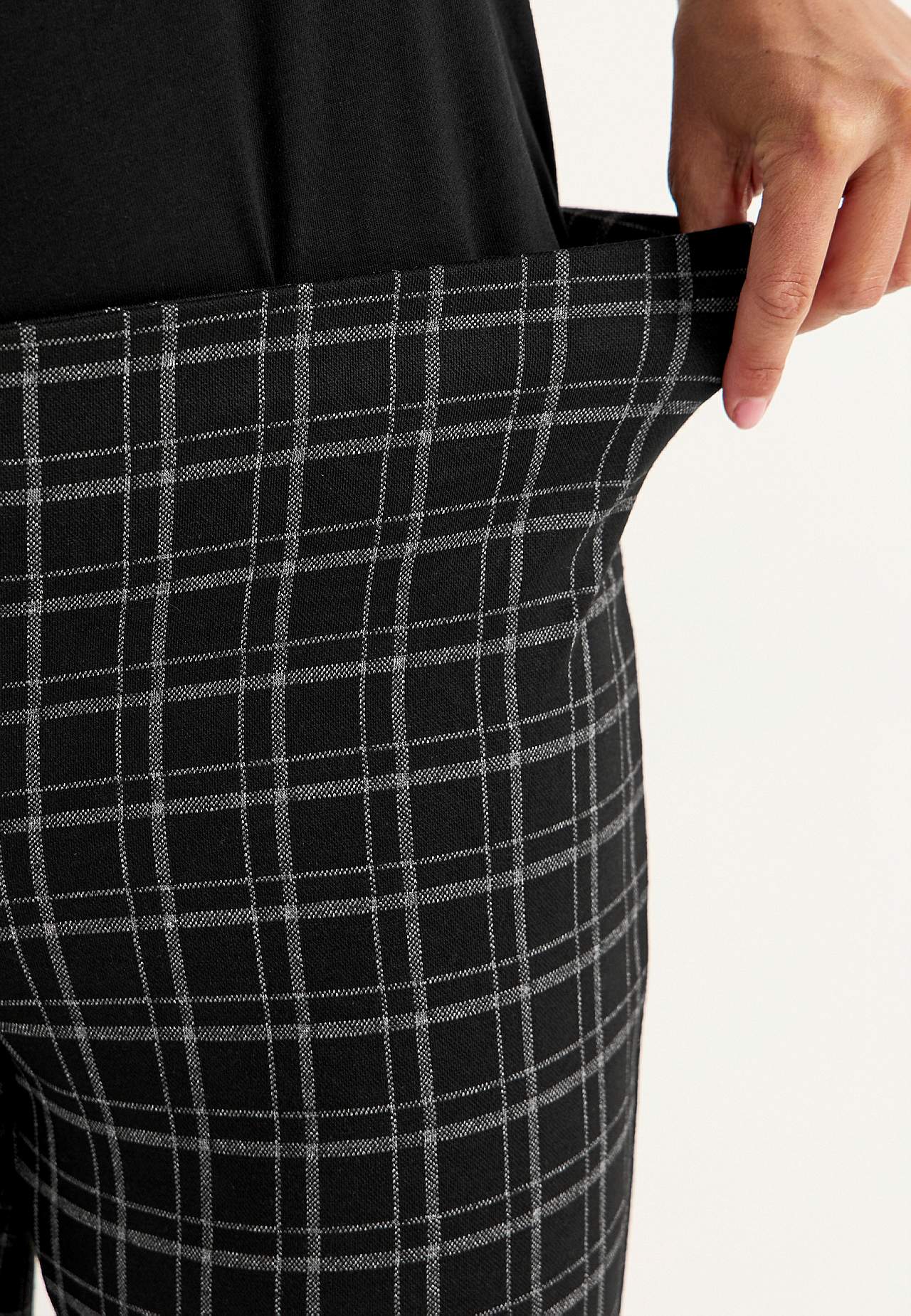 Jacquard patterned leggings