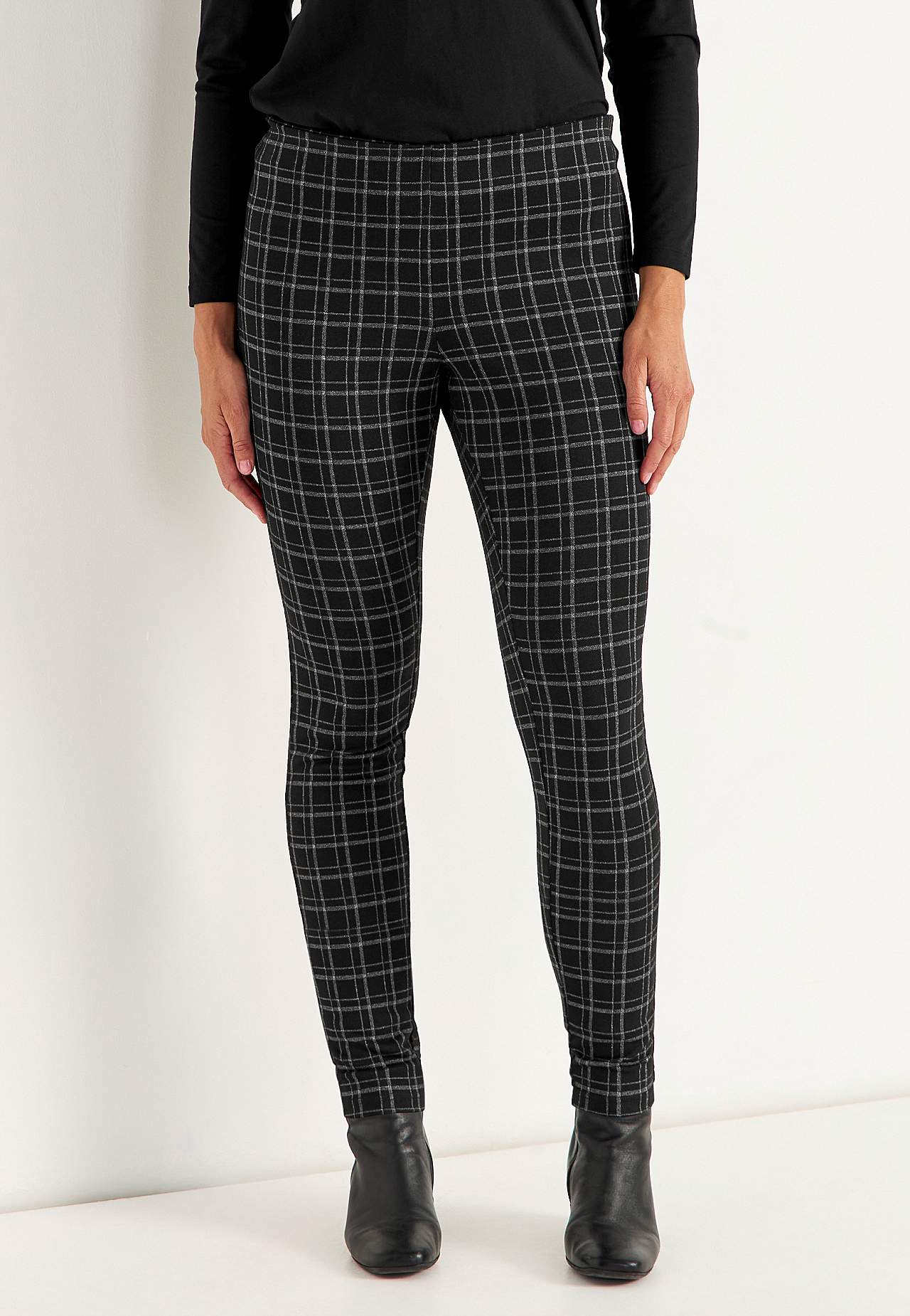 Jacquard patterned leggings