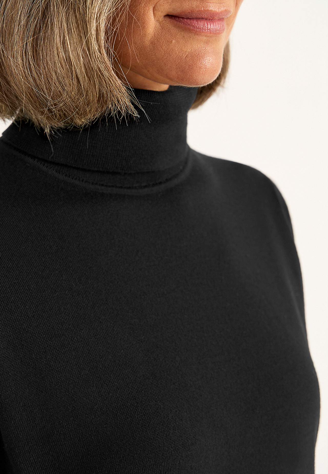 Roll-neck Premium in merino wool