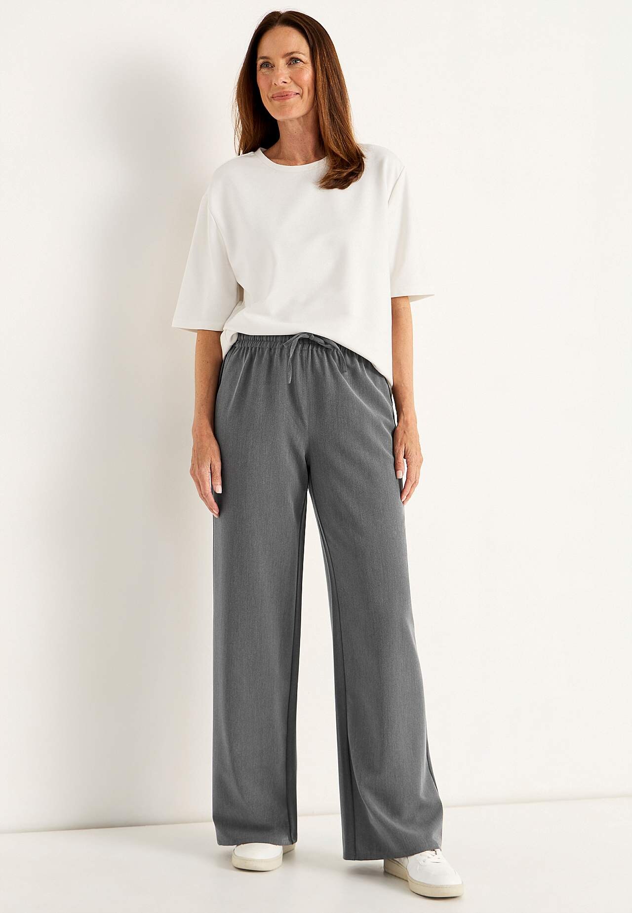 Trousers in Pull-on model in