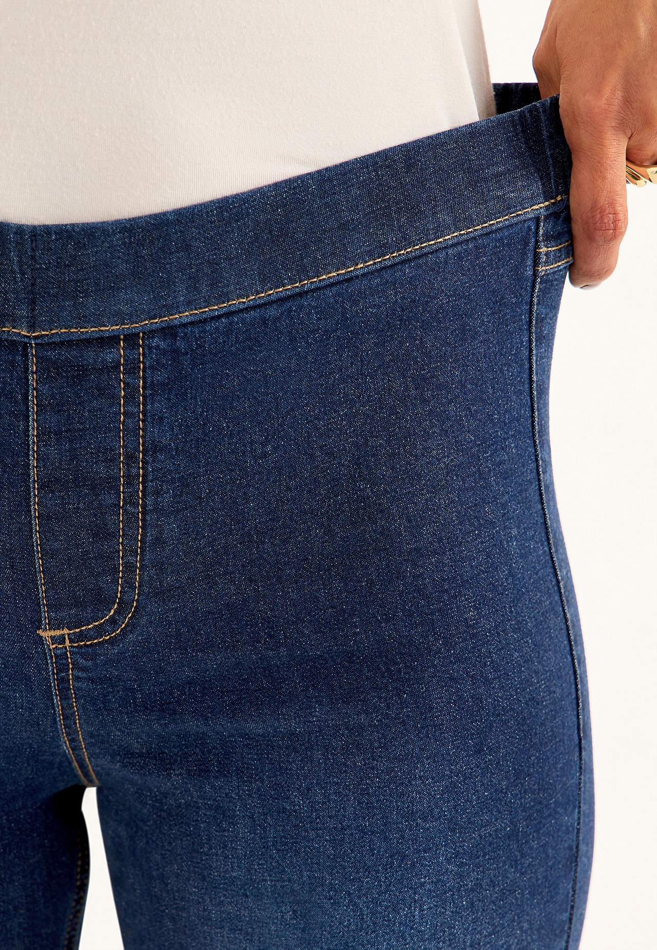 Stretchy, slim jeggings