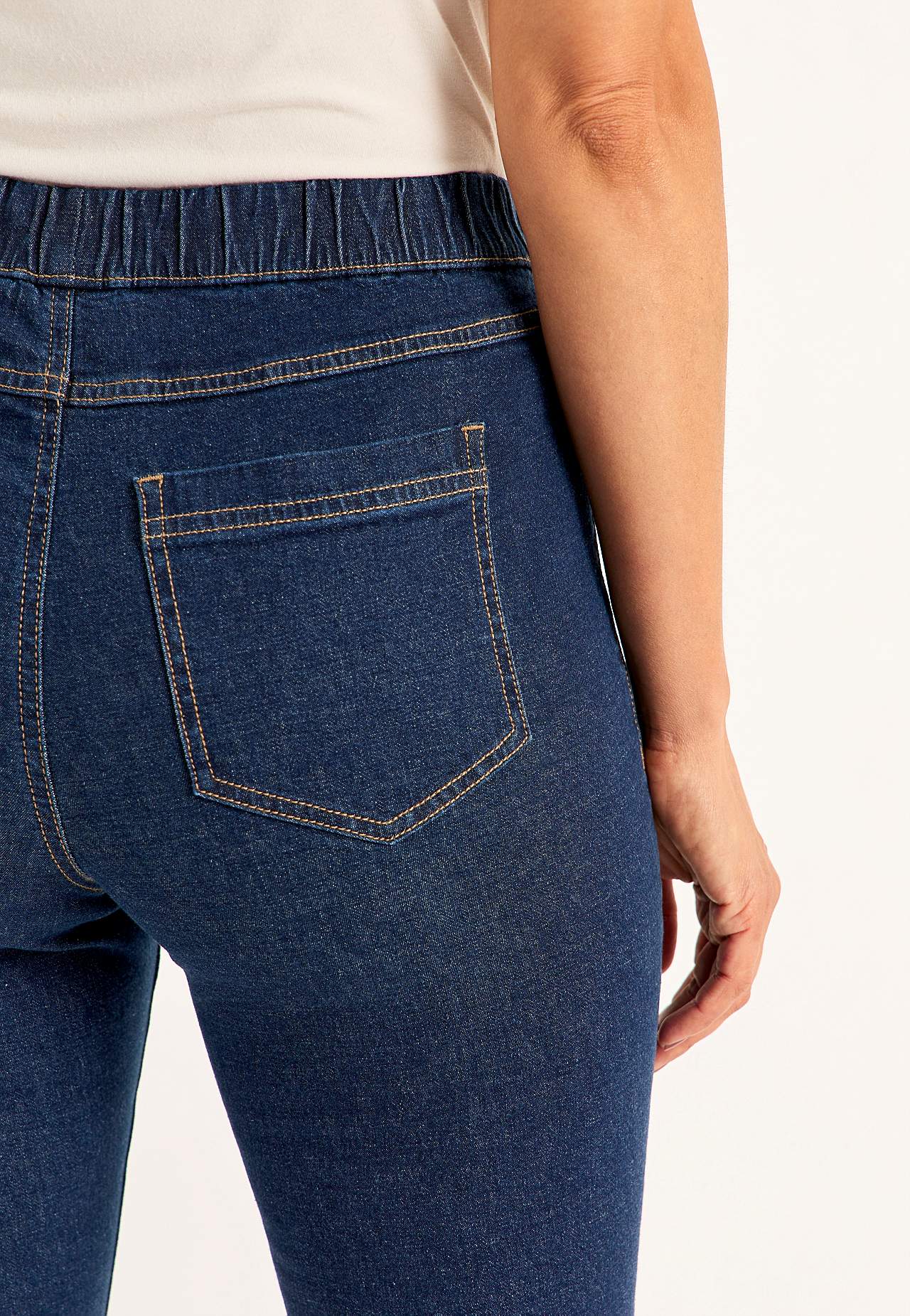 Stretchy, slim jeggings