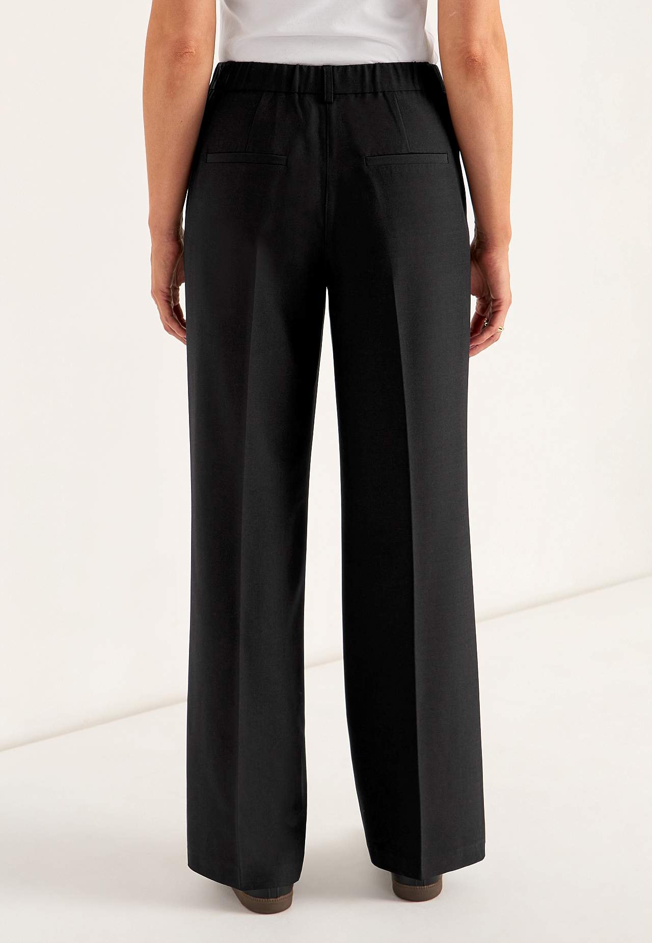 Dress trousers with crease Pia