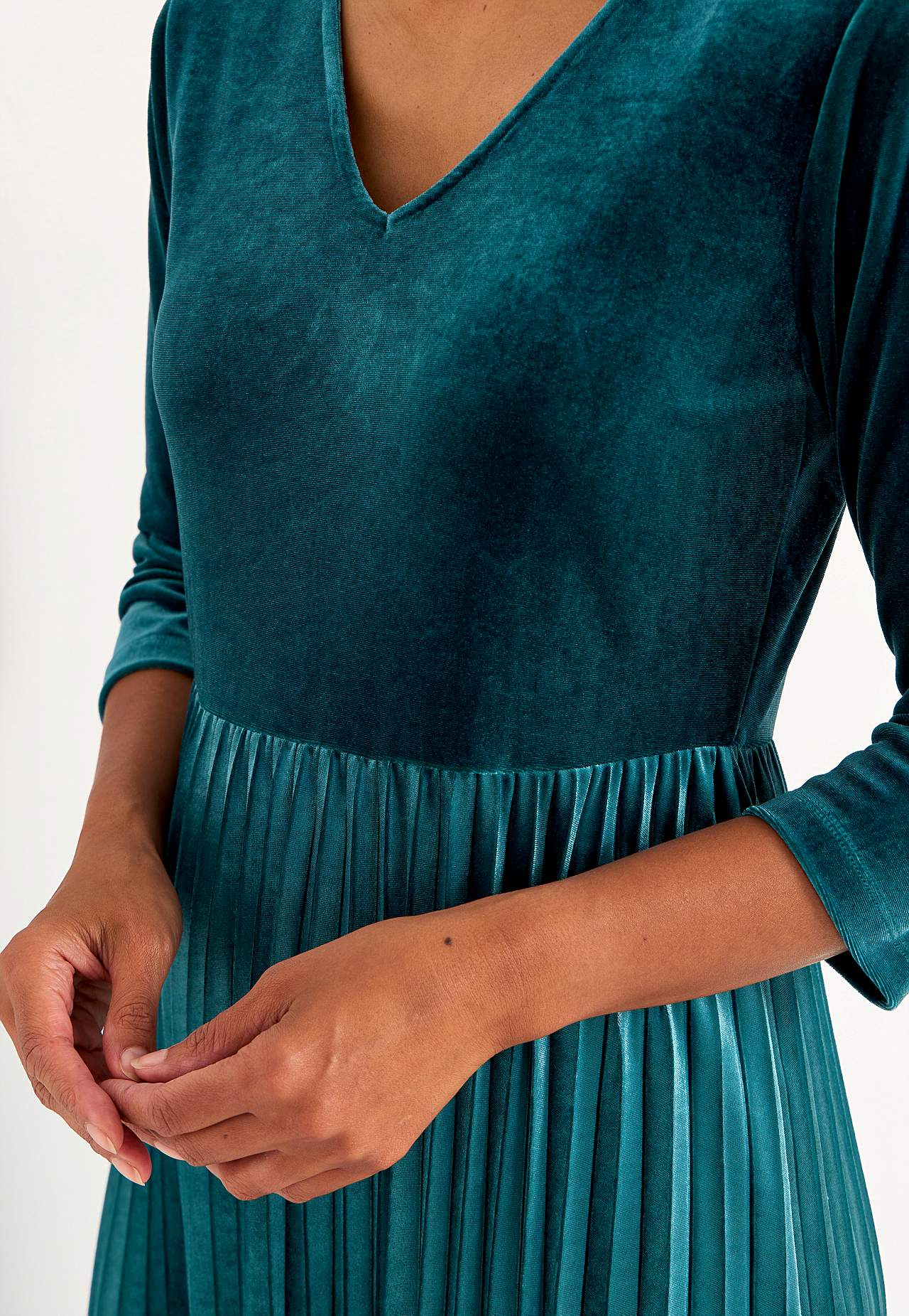 Pleated velvet dress with three-quarter length sleeve