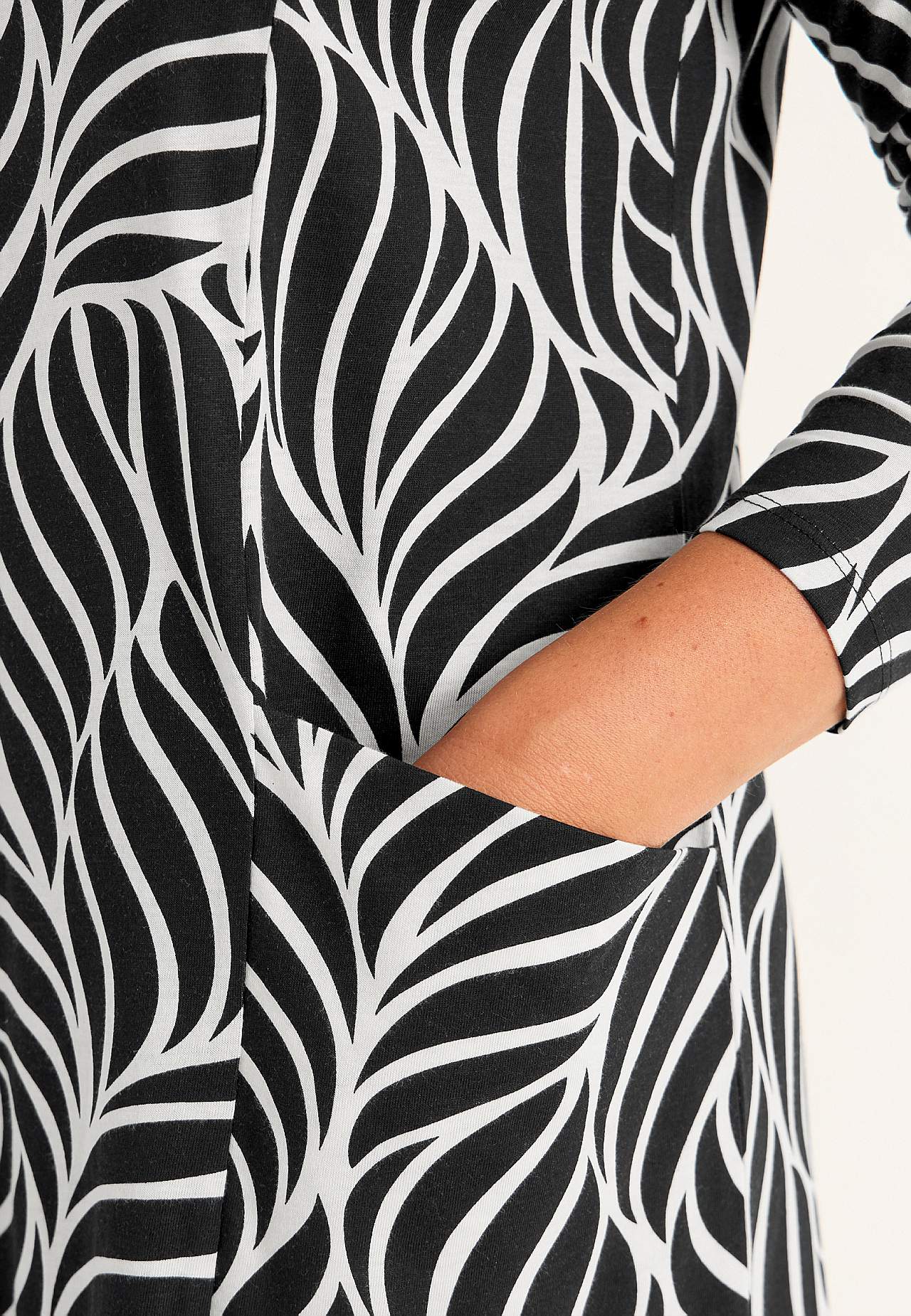 Jersey tuniq with pockets