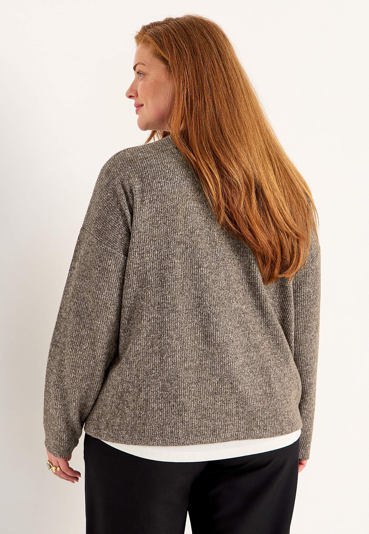 Super soft cardigan with pockets