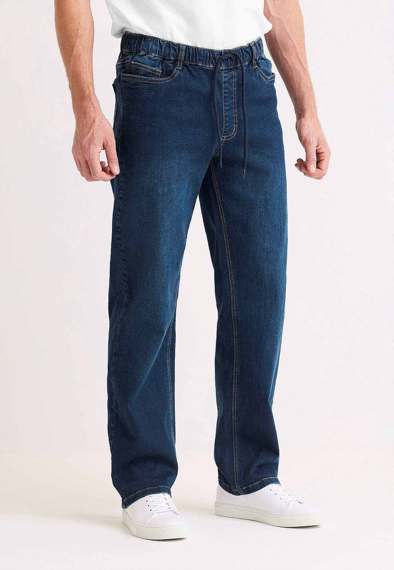Stretchy jogger jeans