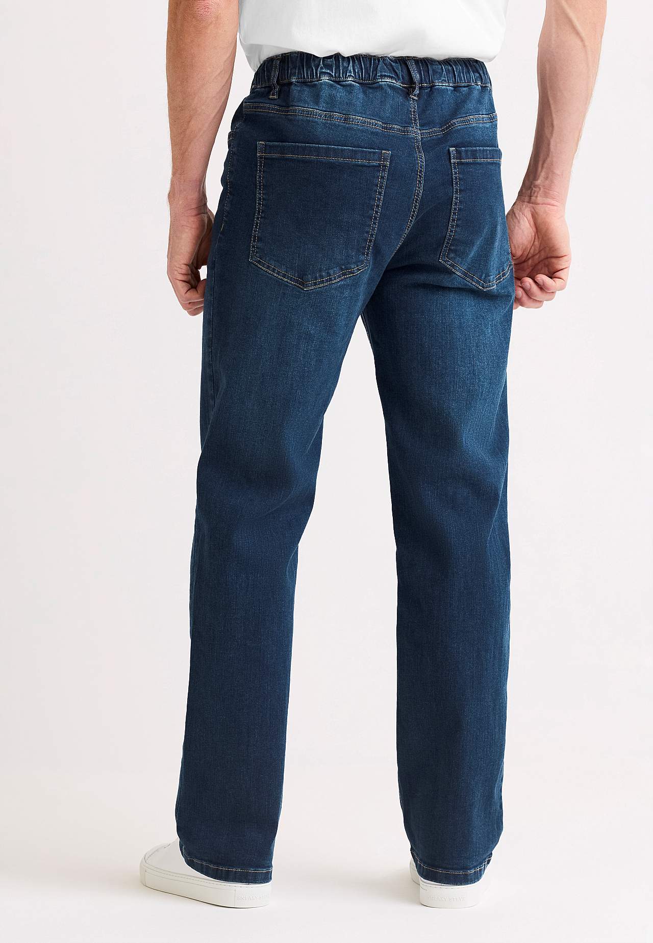 Stretchy jogger jeans