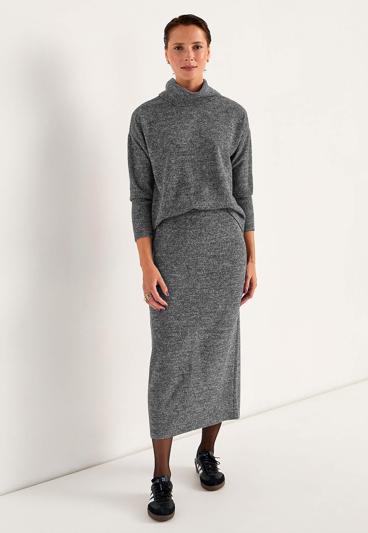 Super soft sweater with collar Beata