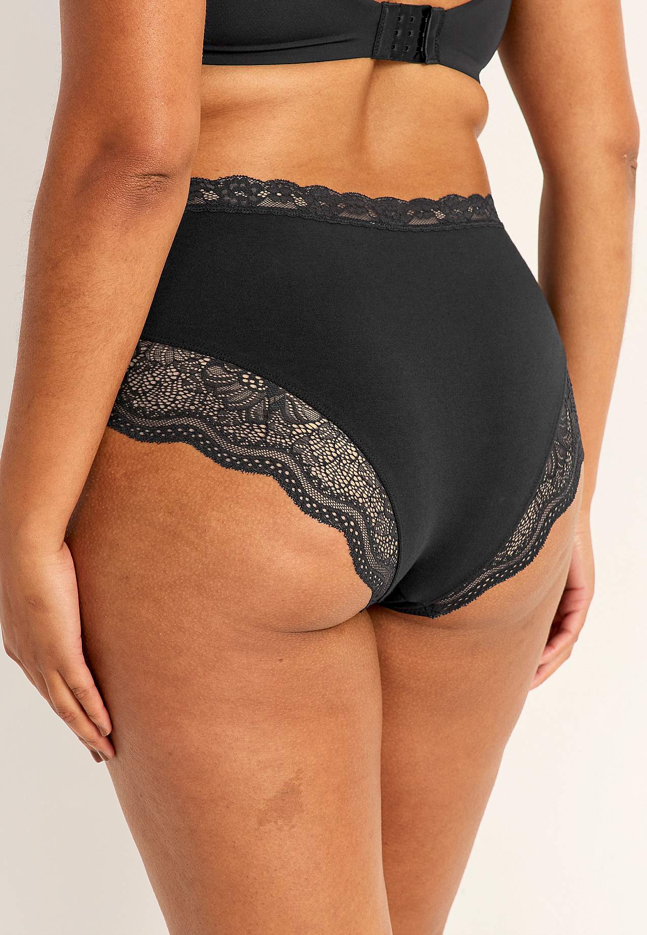 Women's briefs in cotton with lace border 3-pack