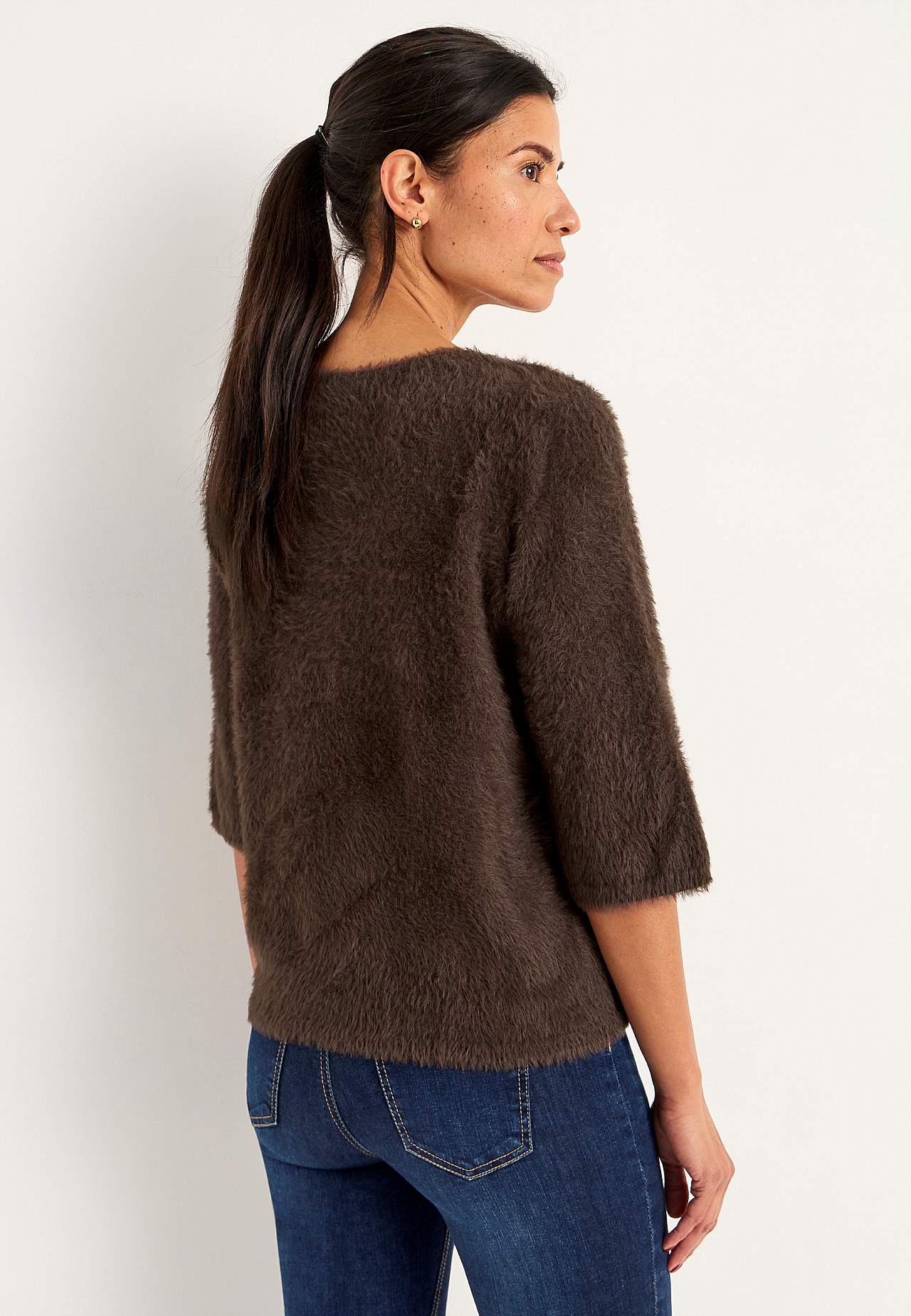 Knitted sweater with 3/4 sleeves