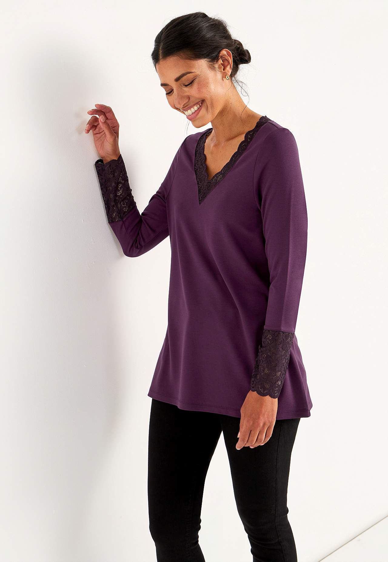 Jersey tuniq with lace details