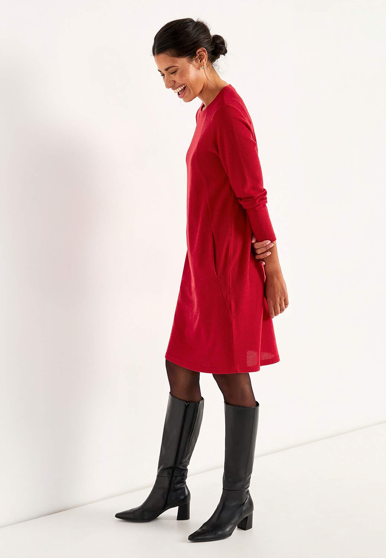 Super soft dress with pockets Beata