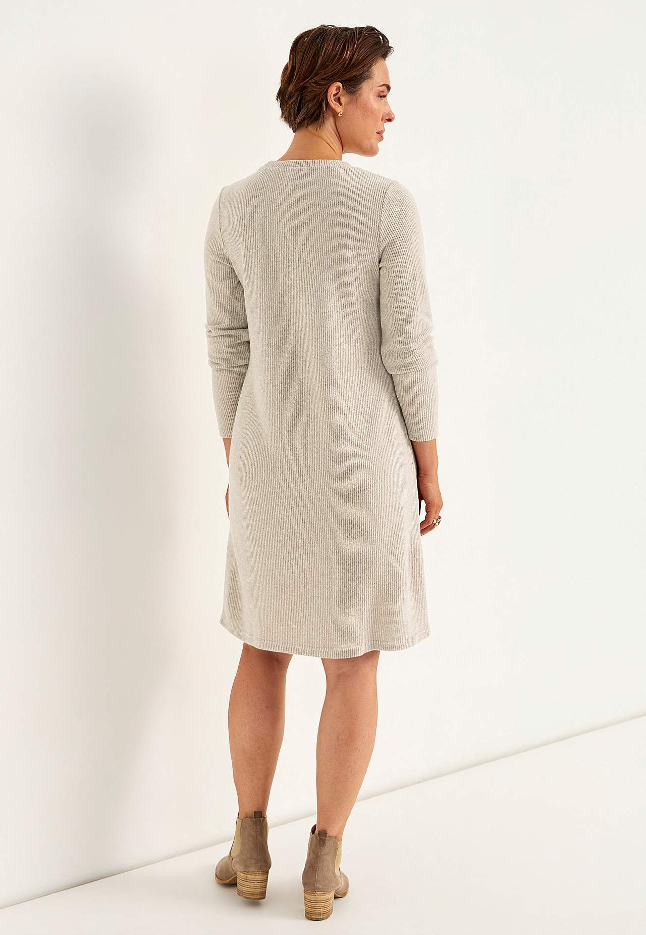 Super soft dress with pockets Beata