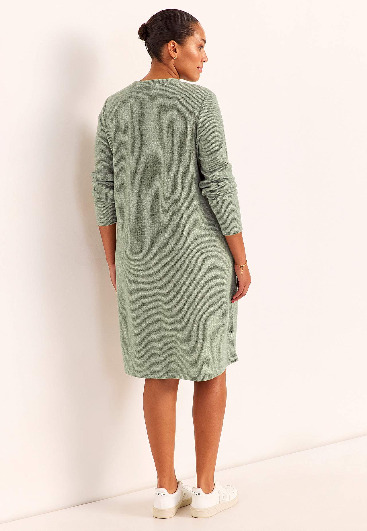 Super soft dress with pockets Beata
