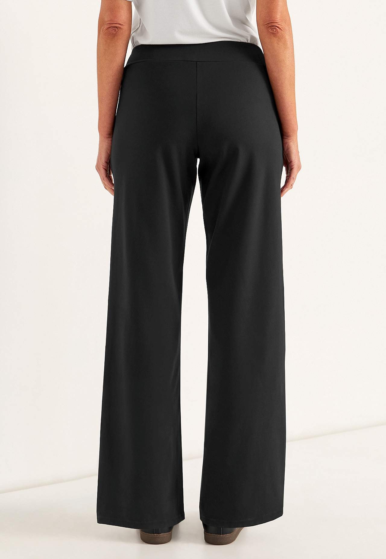 Versatile, wide jersey pants Daria