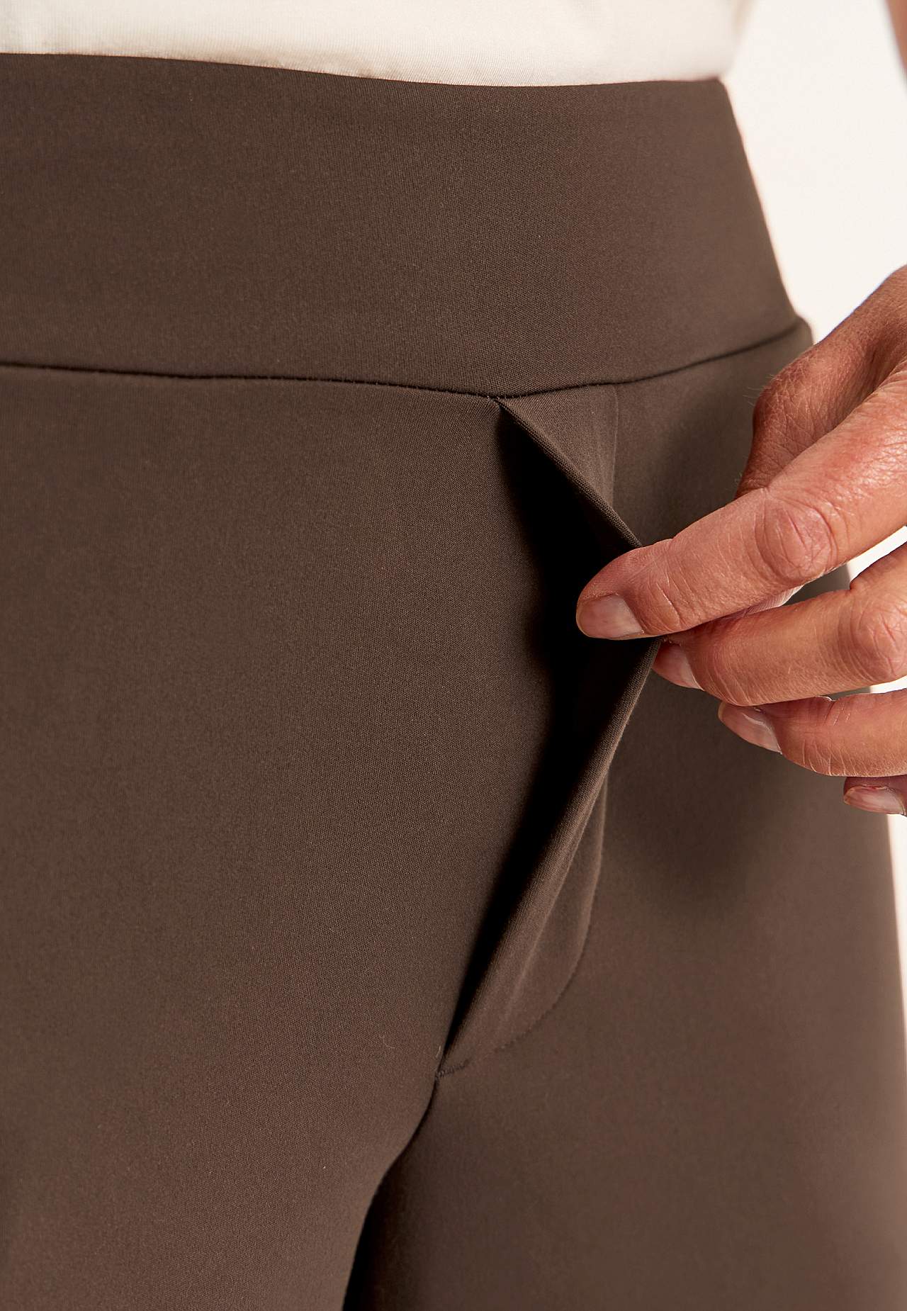 Versatile, wide jersey pants Daria