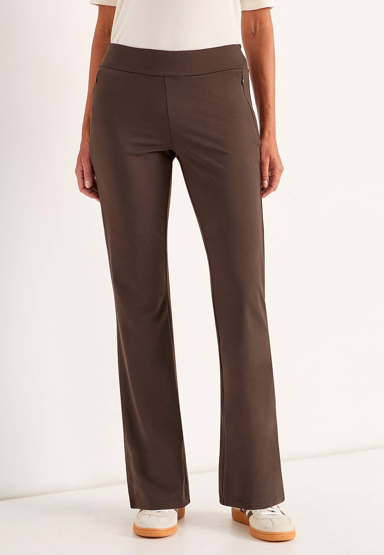 Alsidige jerseybukser med en bootcut Daria