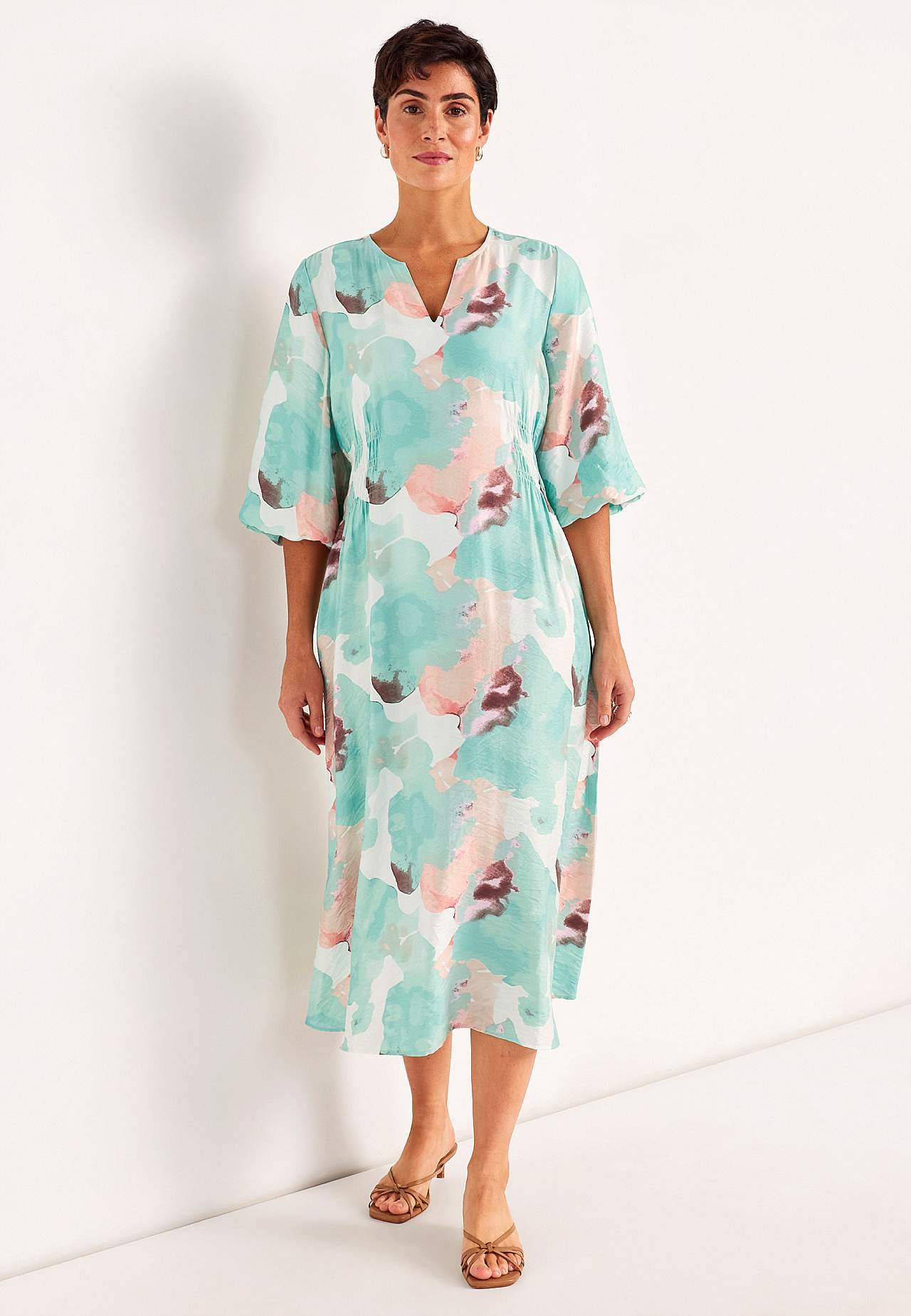 Dress with lined puff sleeve