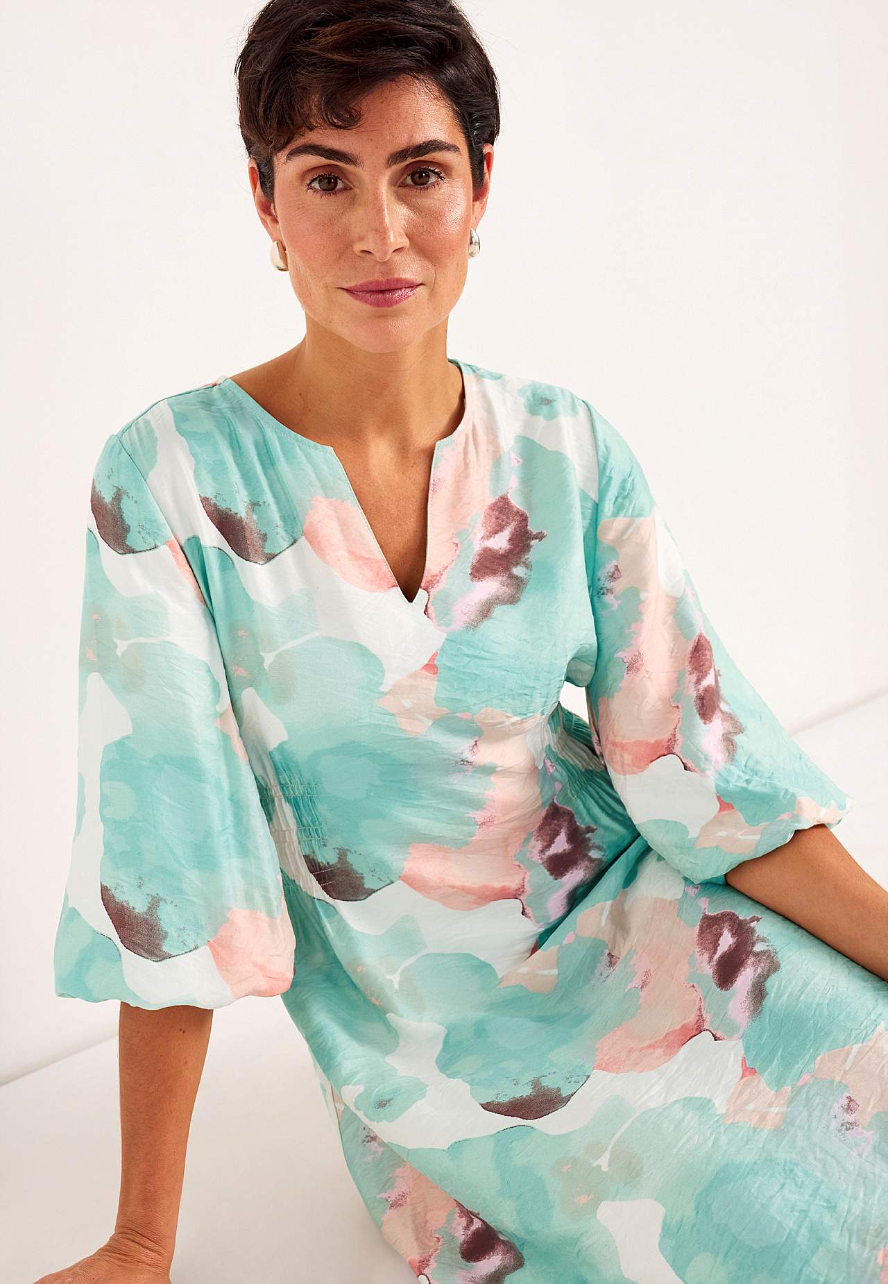 Dress with lined puff sleeve