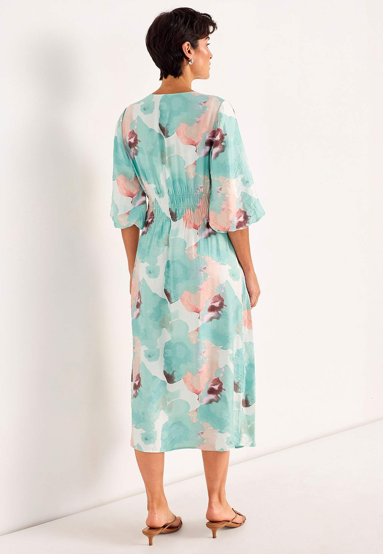 Dress with lined puff sleeve