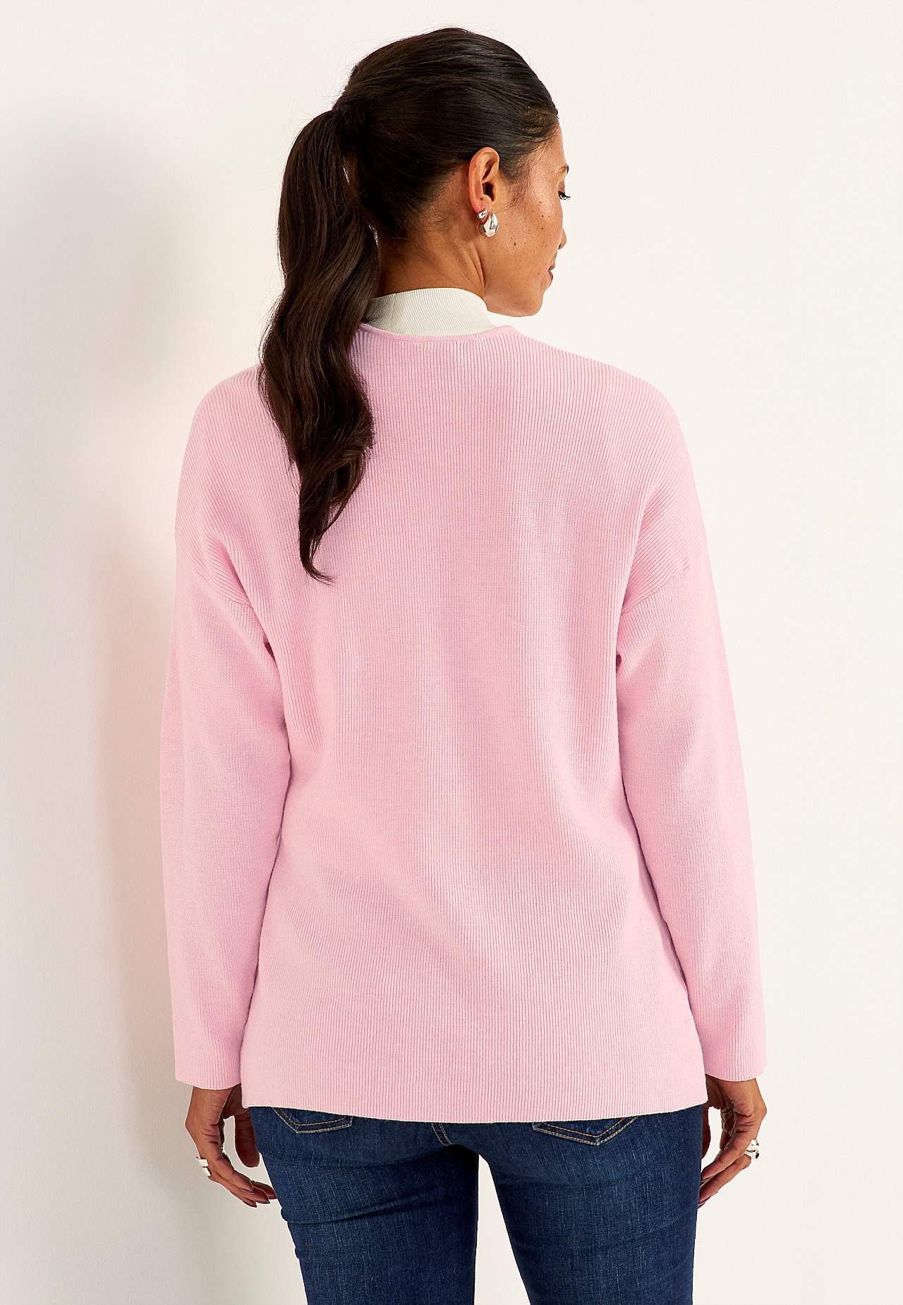 Fine-knitted cardigan