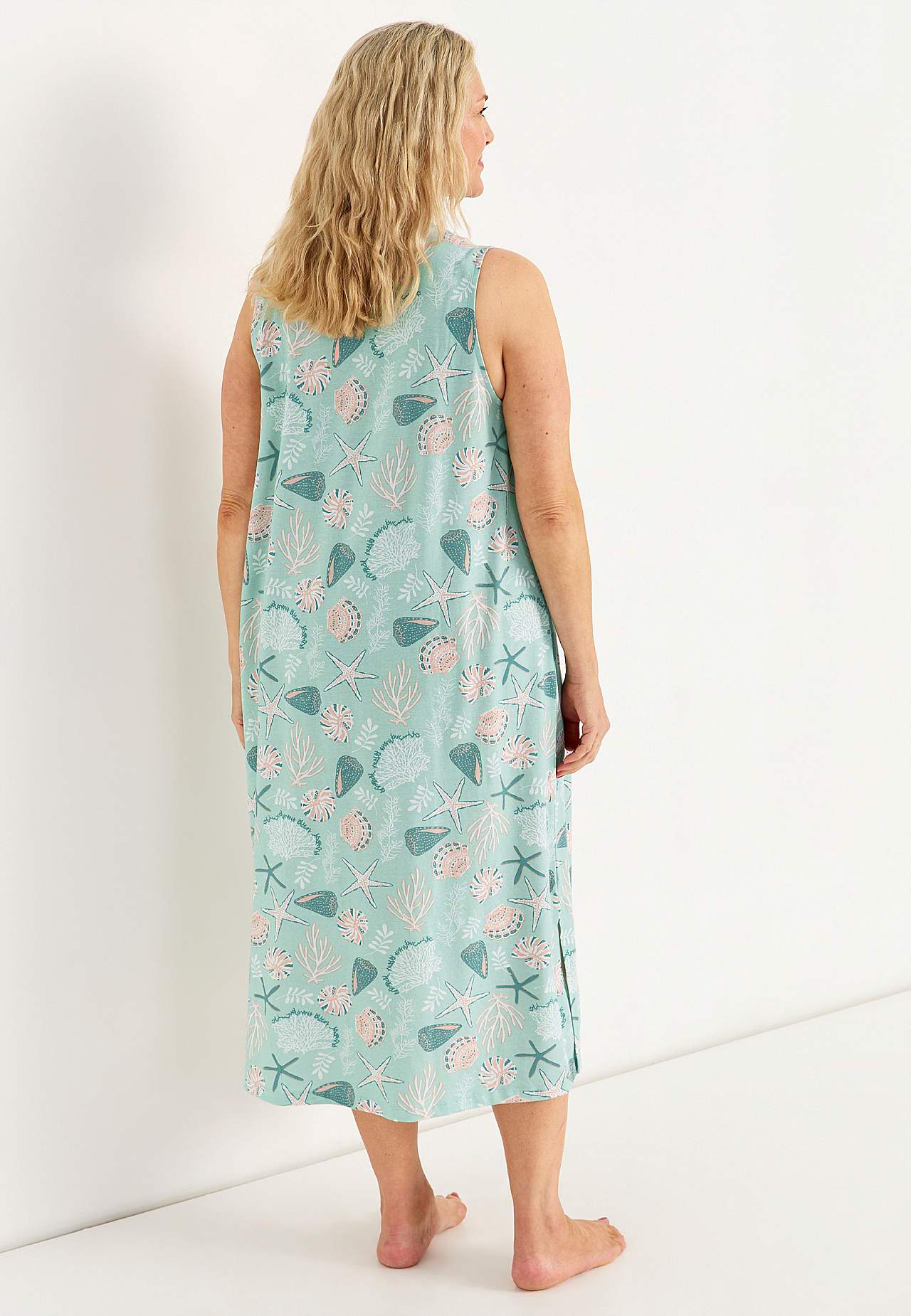 Patterned, sleeveless nightdress