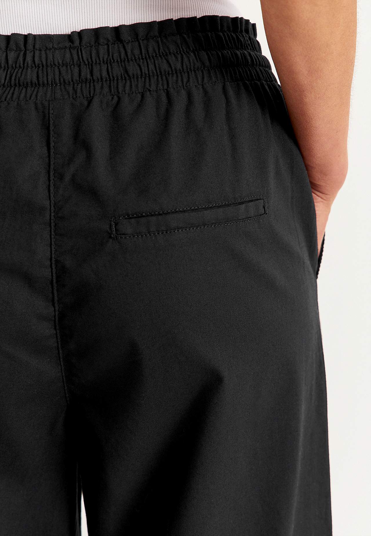 Trousers in washed cotton