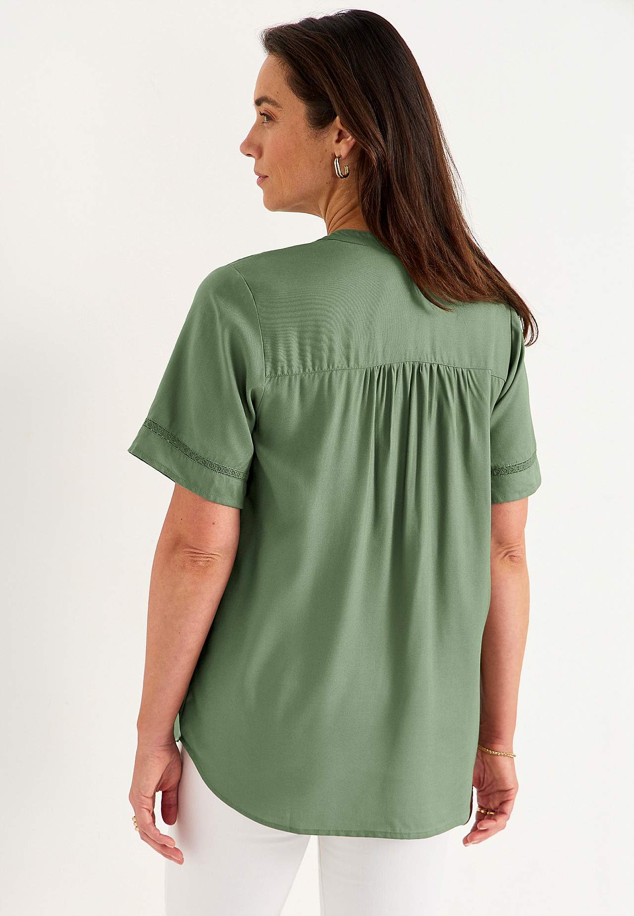 Woven tunic with lace trims