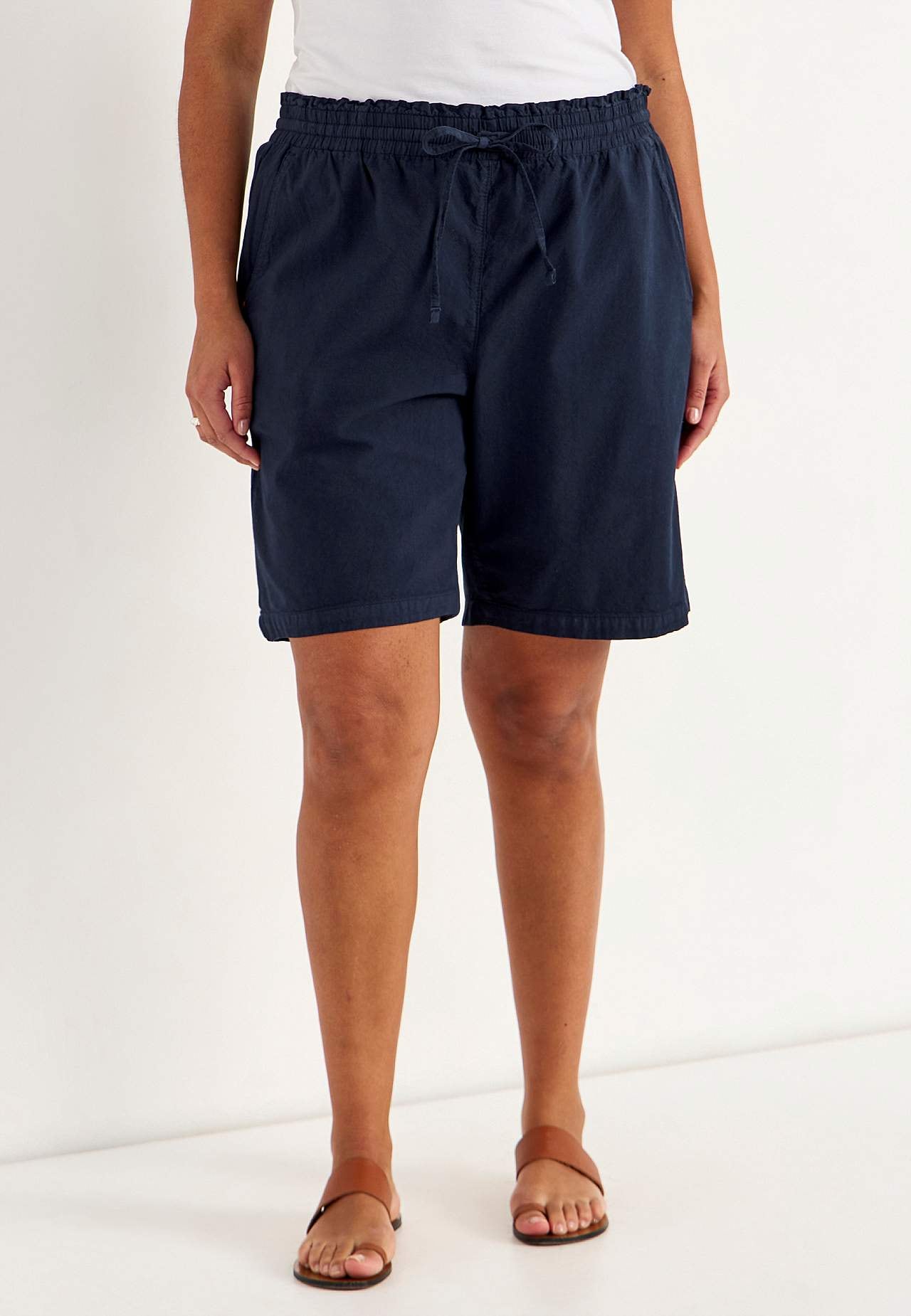 Shorts in washed cotton