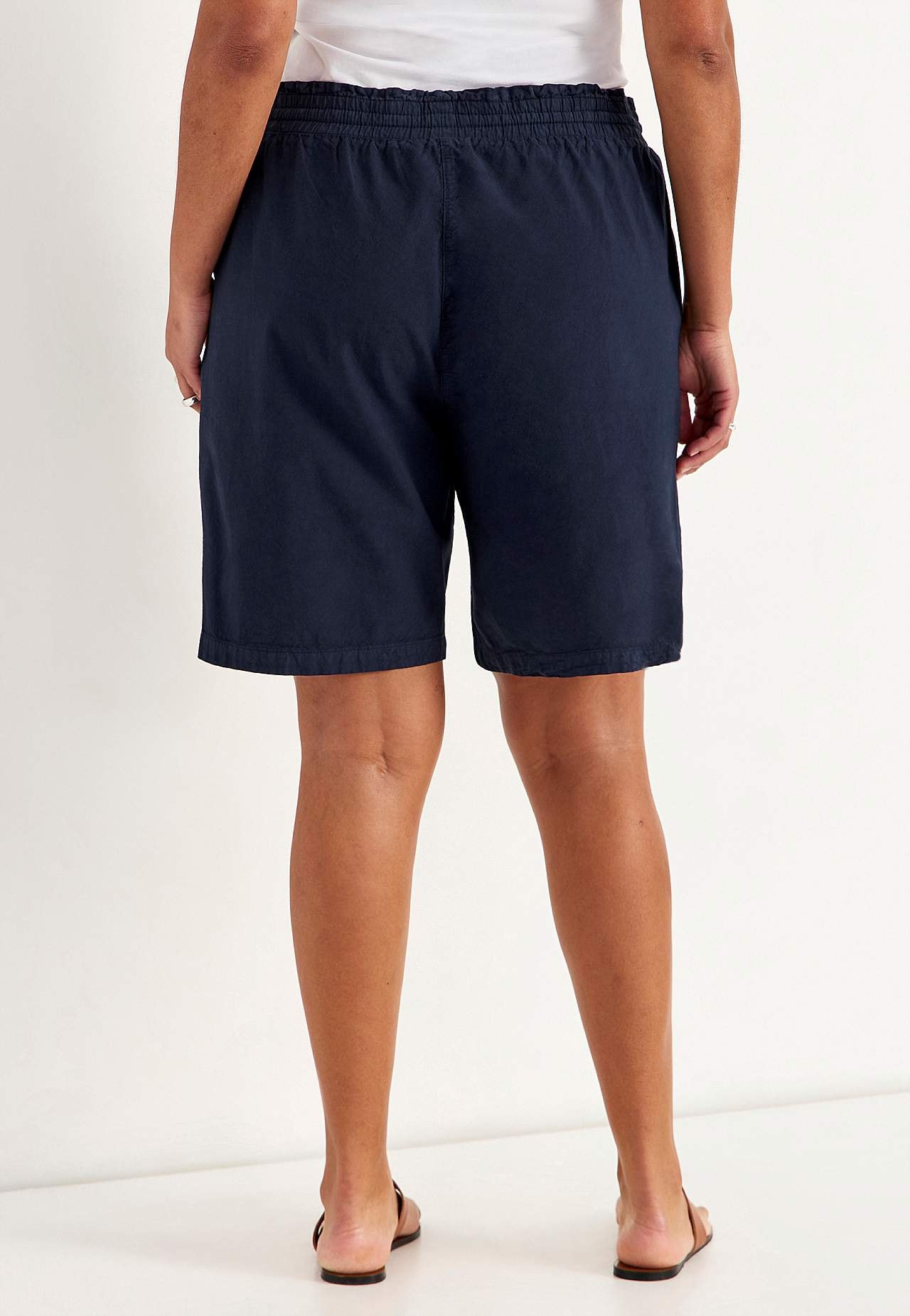 Shorts in washed cotton