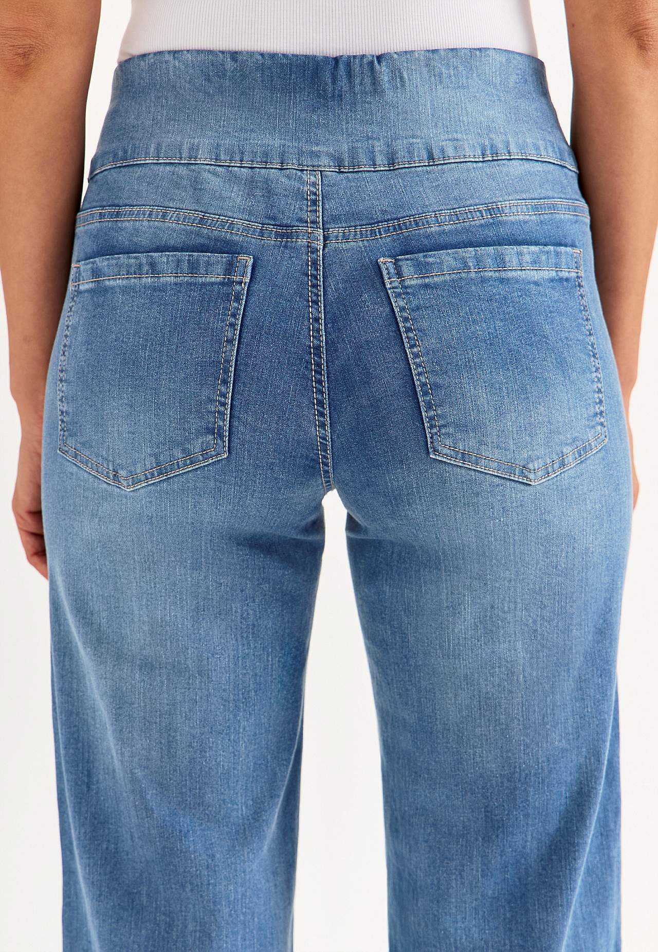 Wide ankle-length jeans with high rise Elisa