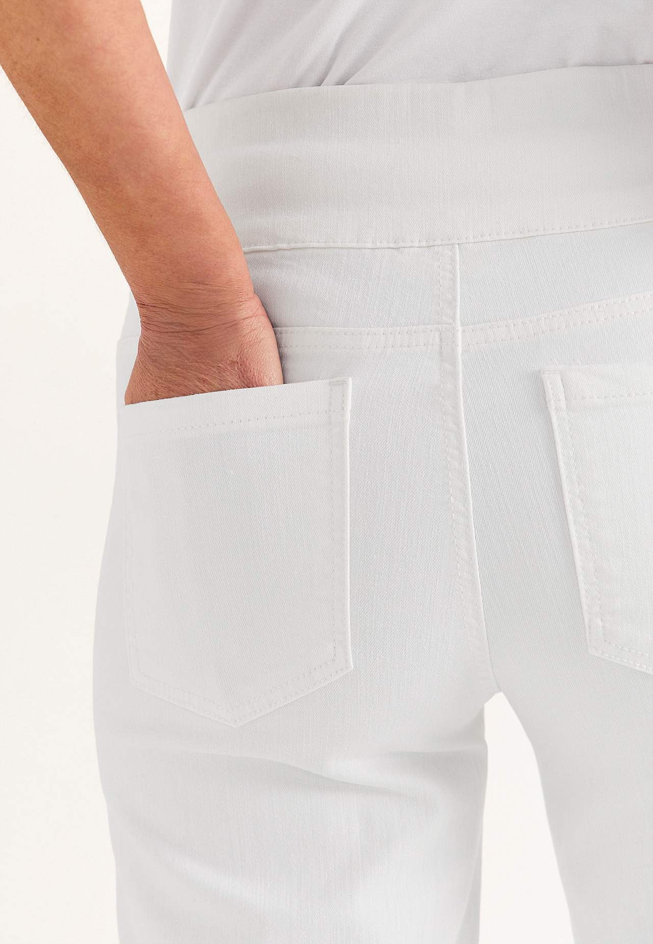 Wide ankle-length jeans with high rise Elisa