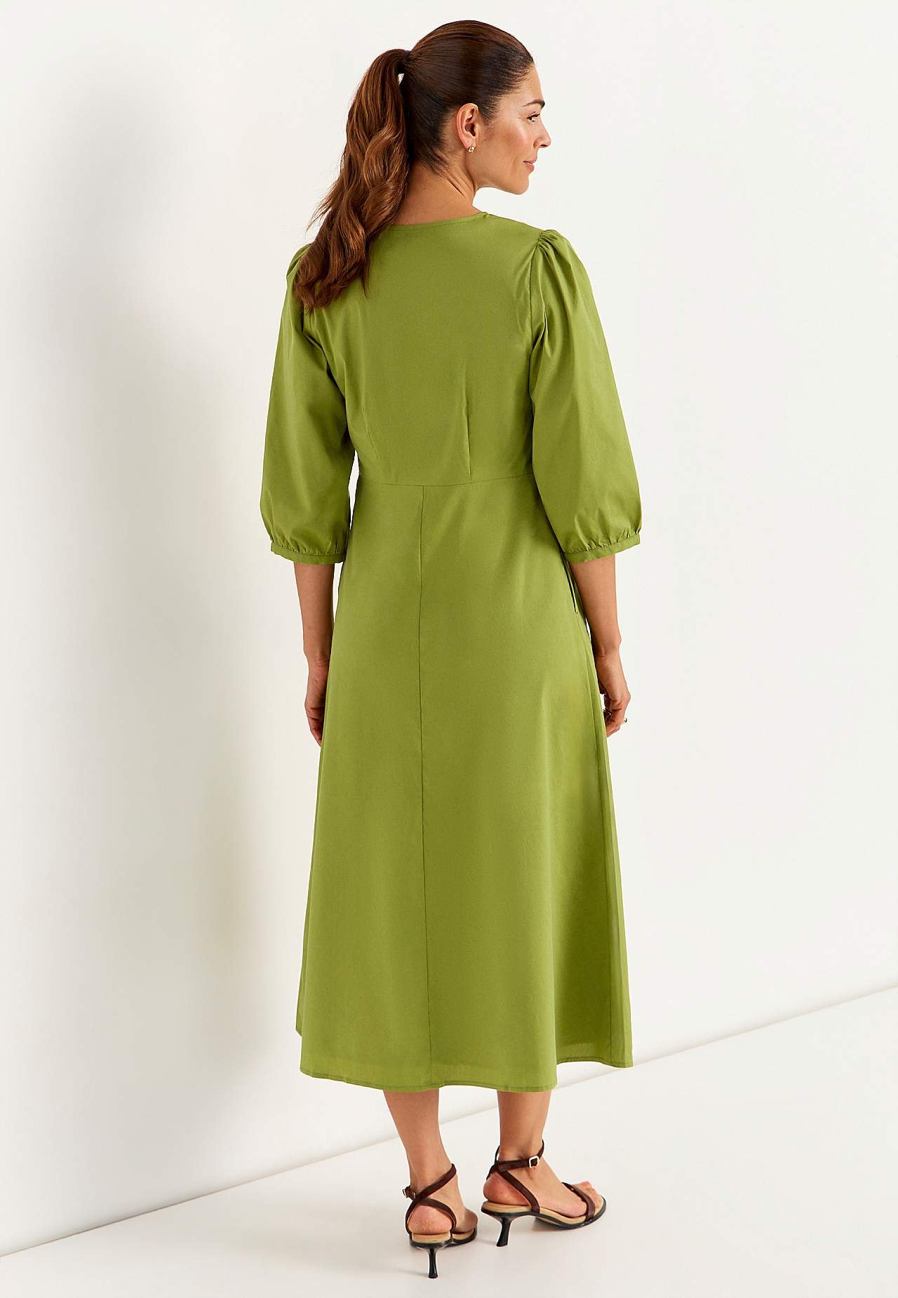 Dress in poplin with pockets